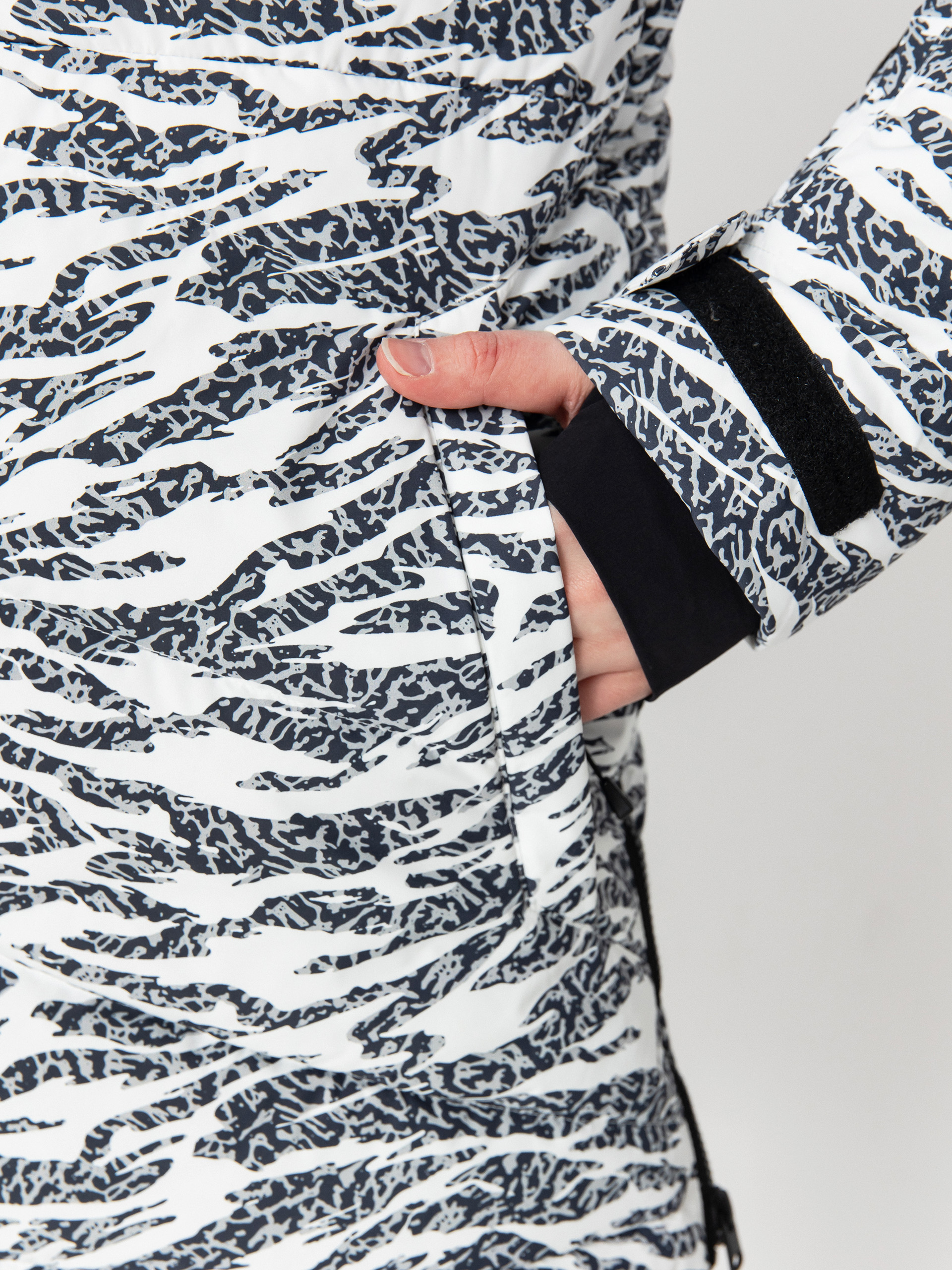 Dámska Snowboardová bunda Burton Loyil Down (zebra camo)