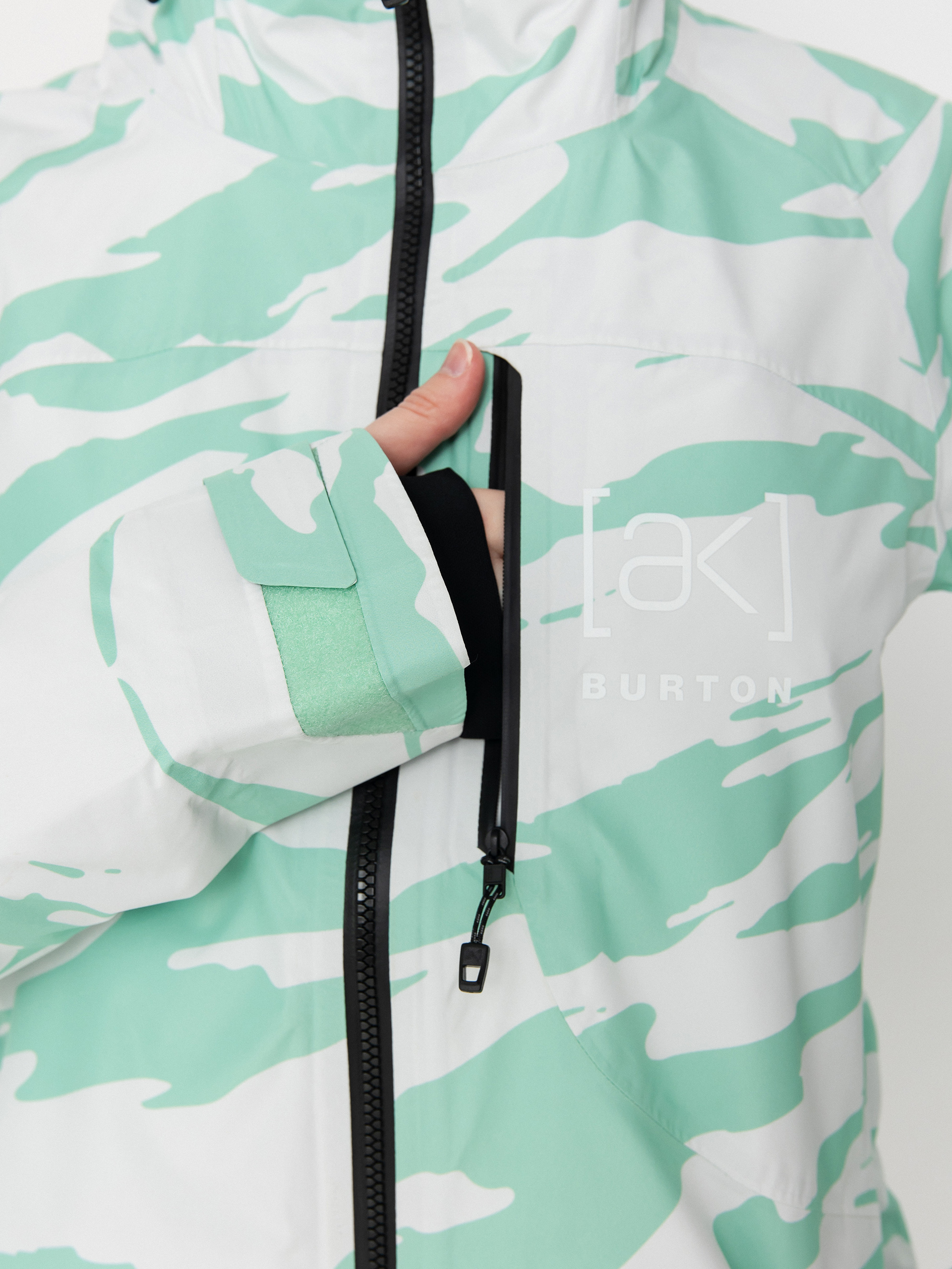 Dámska Snowboardová bunda Burton Ak Gore Tex Embark (oversized zebra)