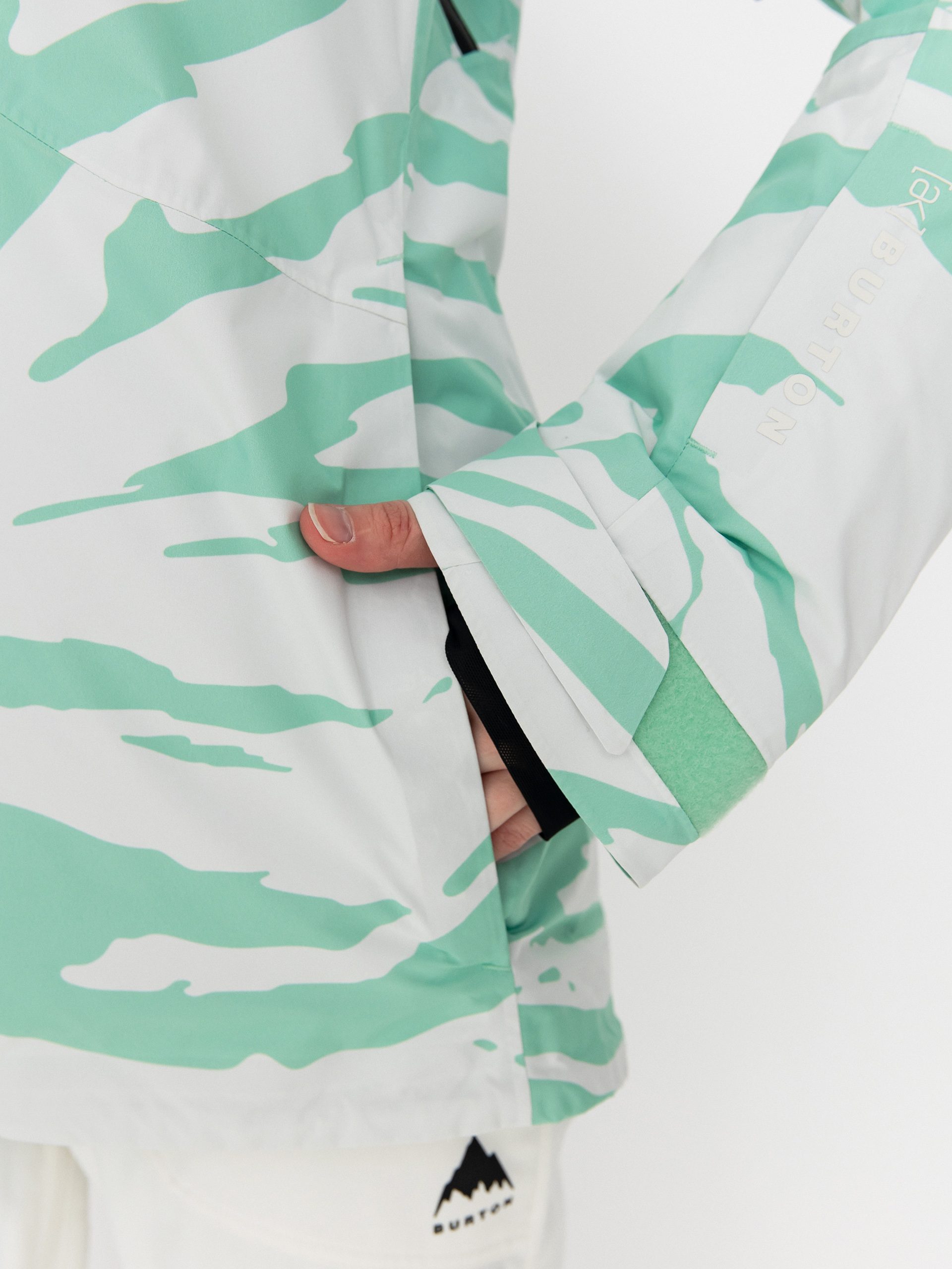 Dámska Snowboardová bunda Burton Ak Gore Tex Embark (oversized zebra)