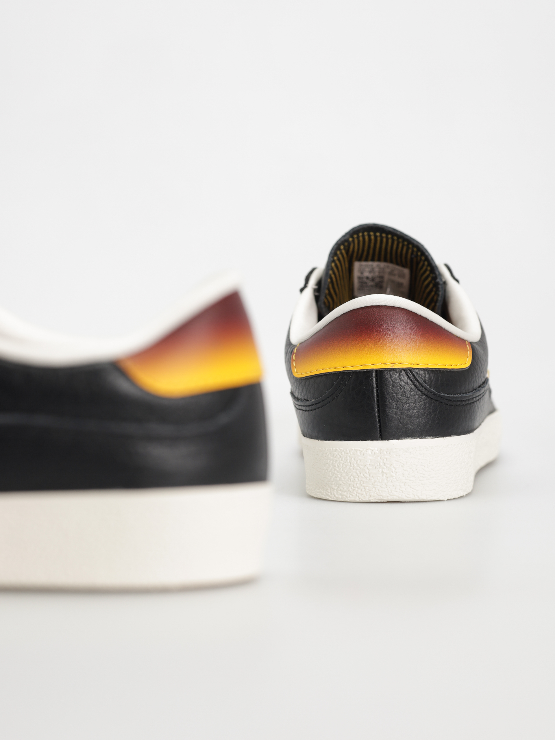 Topánky adidas Puig Indoor (cblack/shared/creyel)