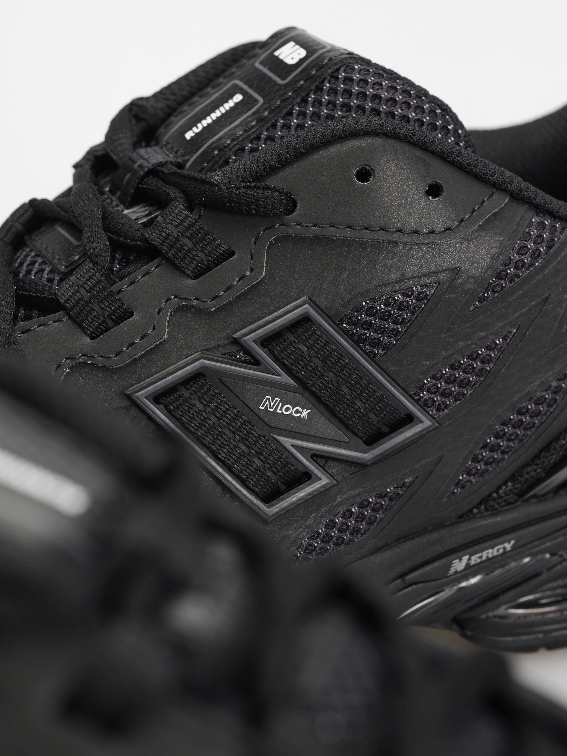 Topánky New Balance 1906 (black)