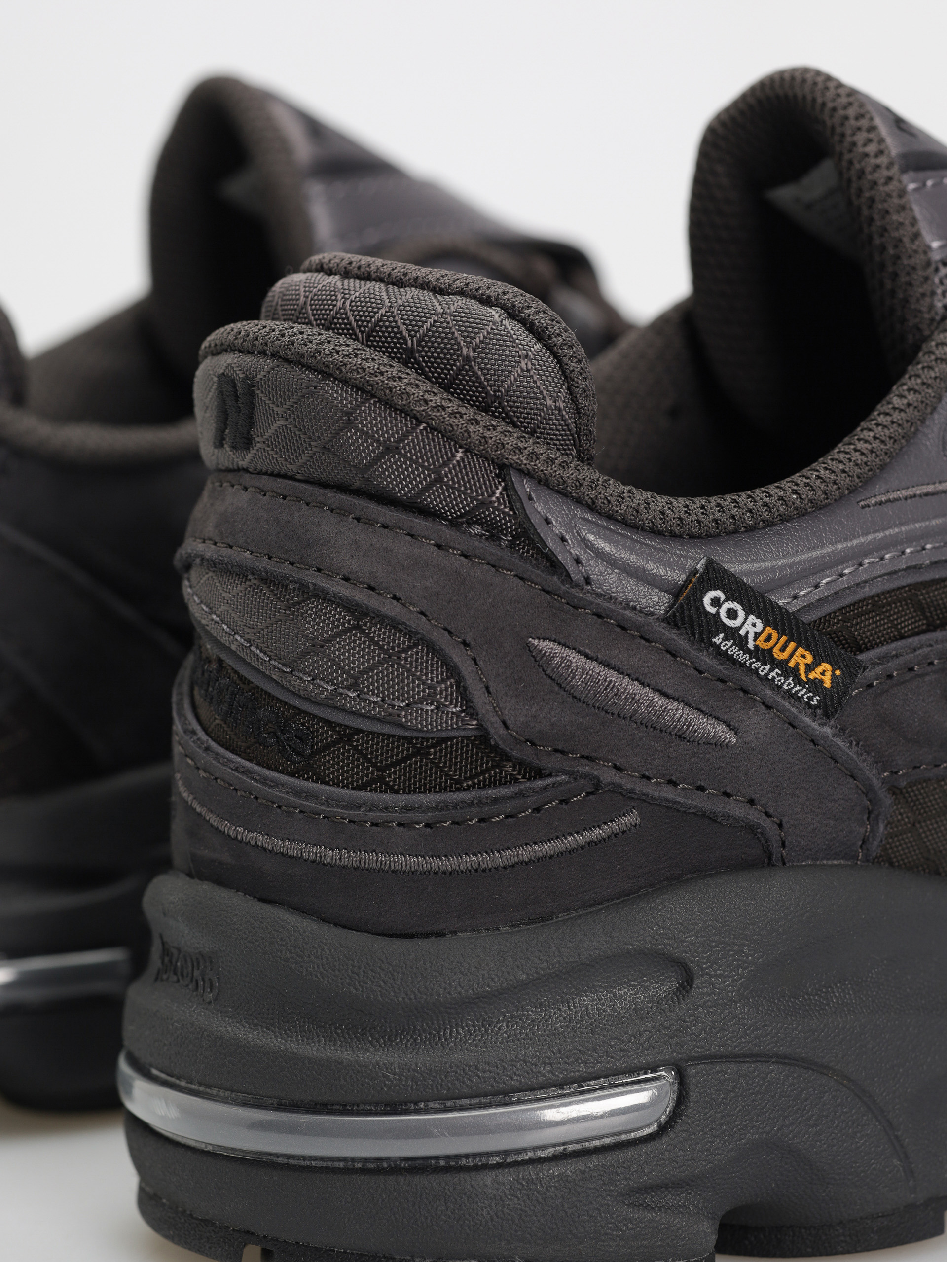 Topánky New Balance 1000 (black cement)