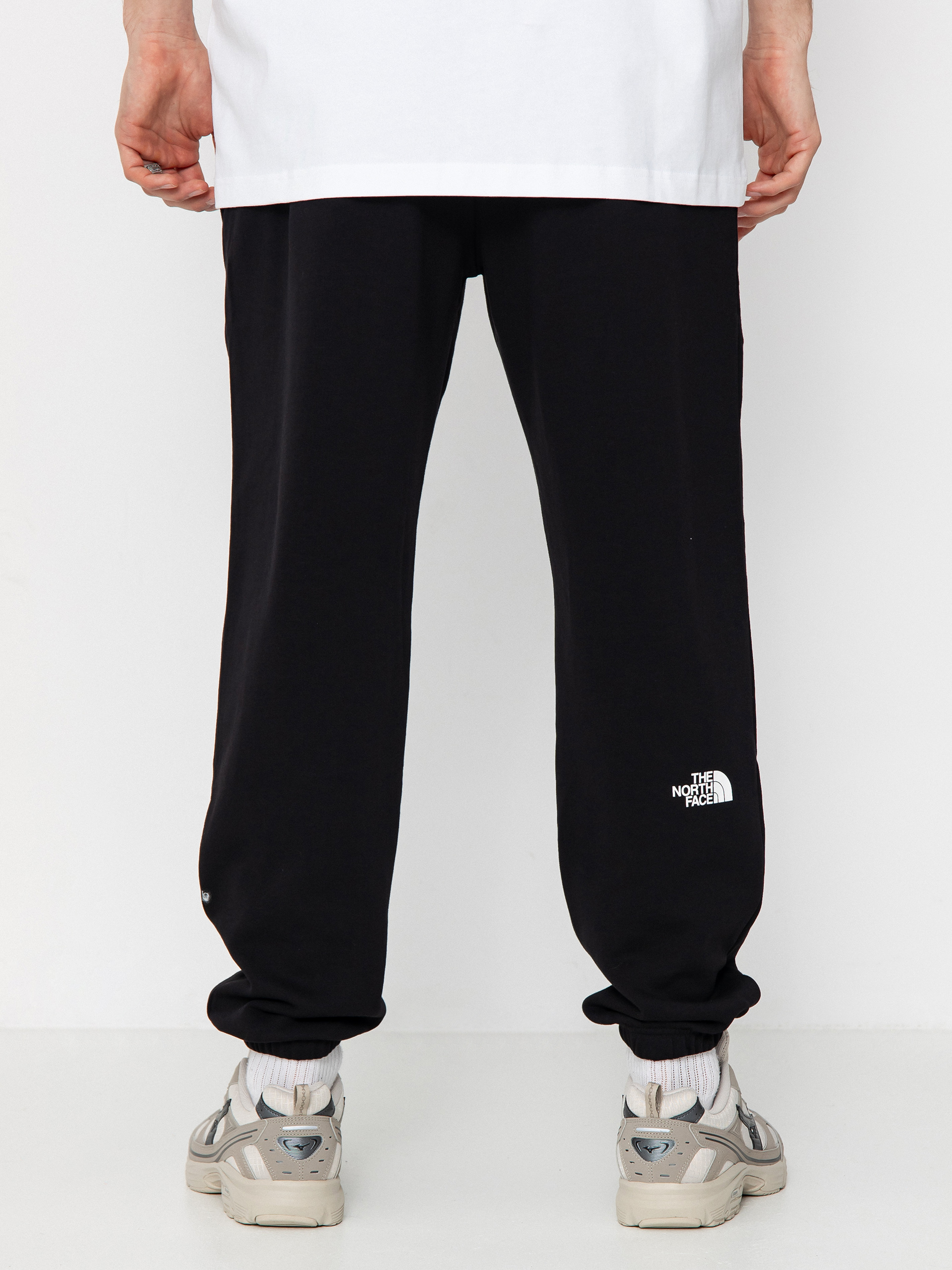 Nohavice The North Face Simple Dome Light Regular Tapered Jogger (tnf black)