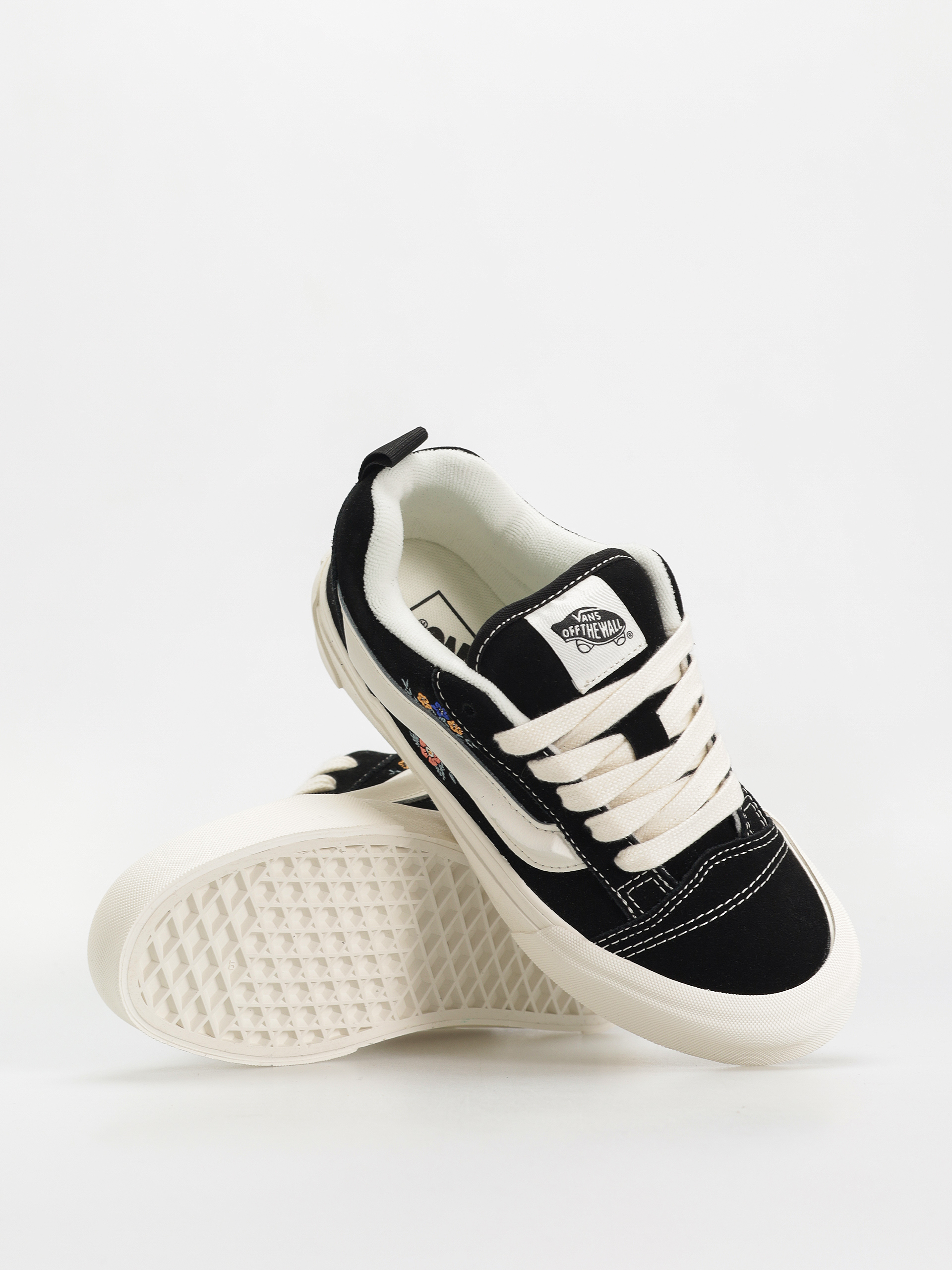 Topánky Vans Knu Skool (black floral)