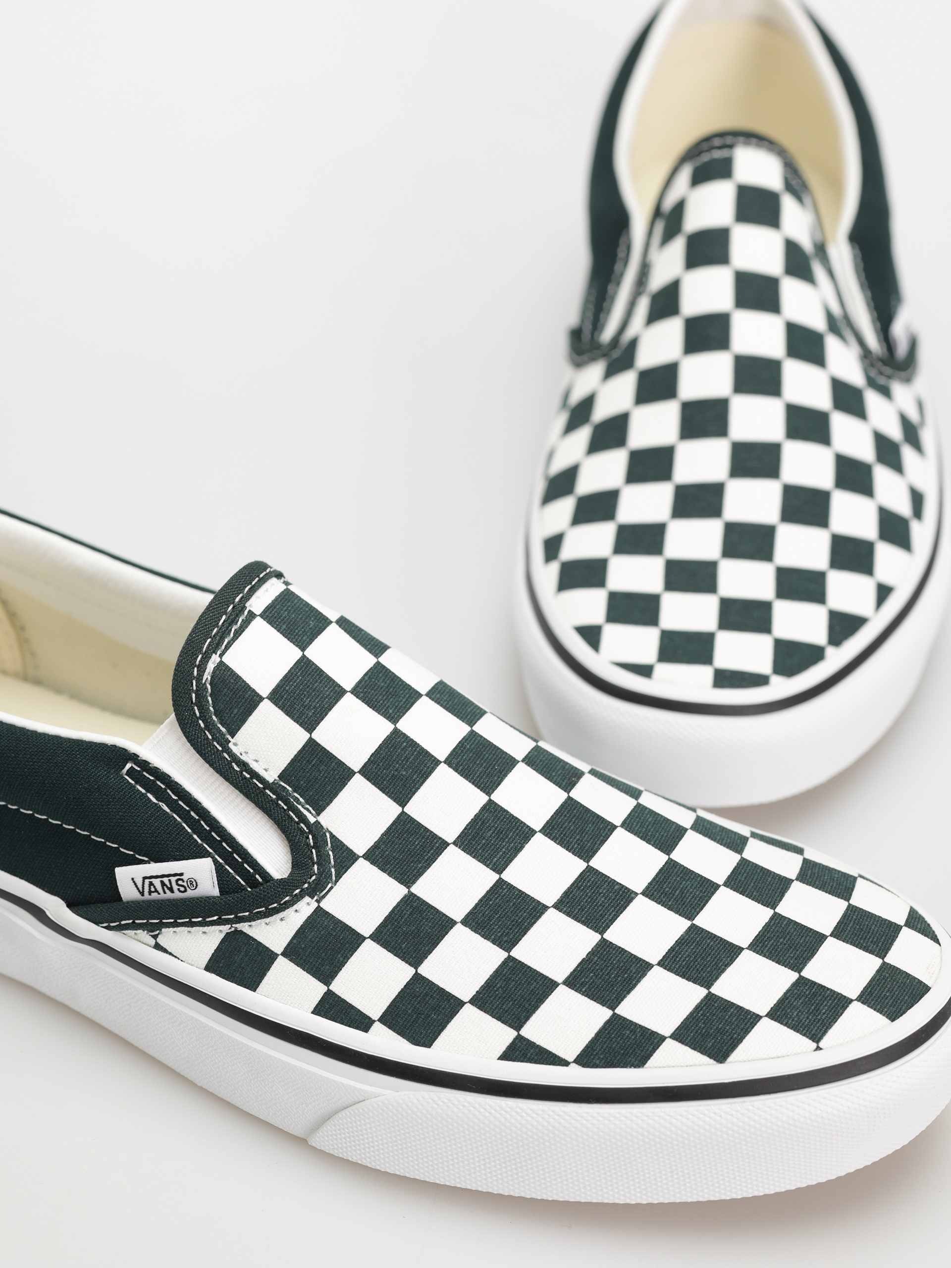 Topánky Vans Classic Slip On (color theory checkerboard scarab)
