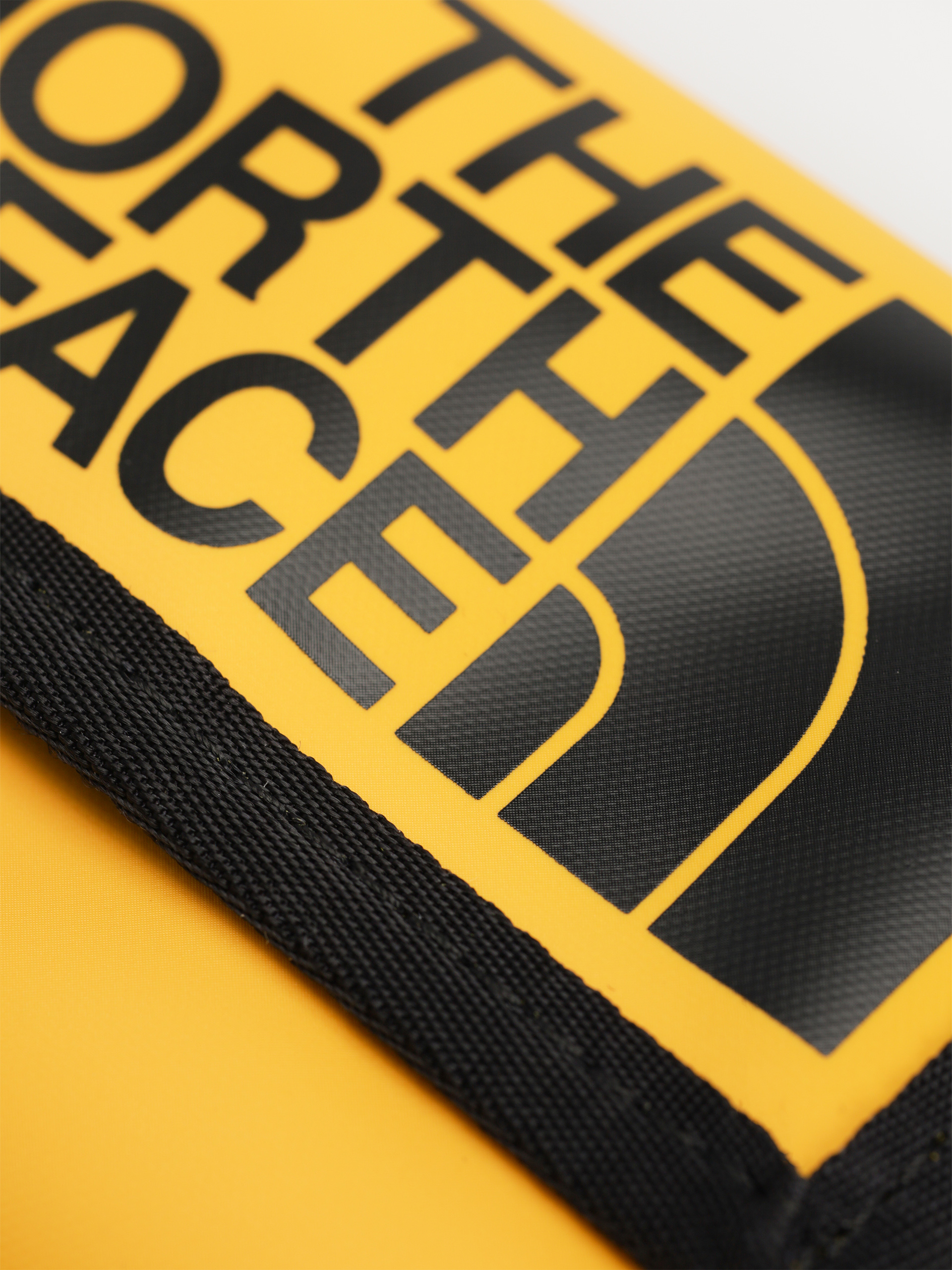 Peňaženka The North Face Base Camp (summit gold/tnf black n)