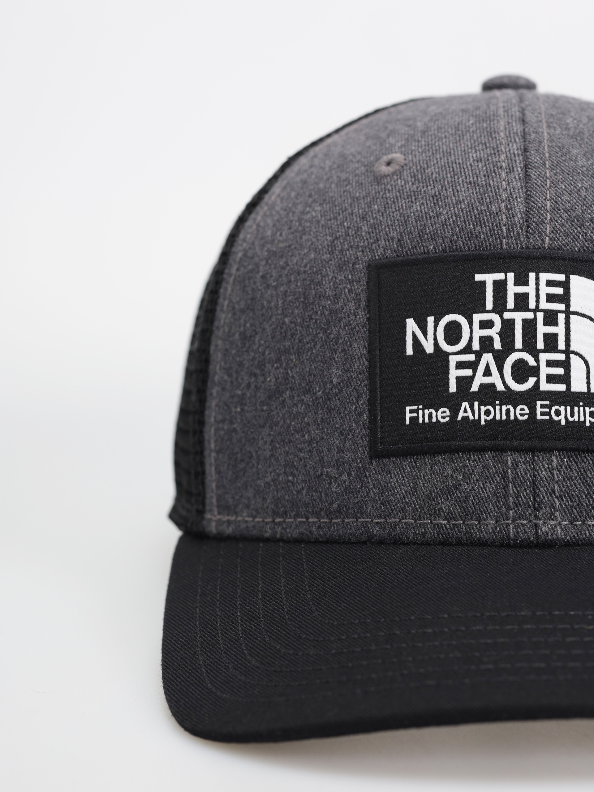 Šiltovka The North Face Deep Fit Mudder Trucker (tnf black/tnf medium grey heather)