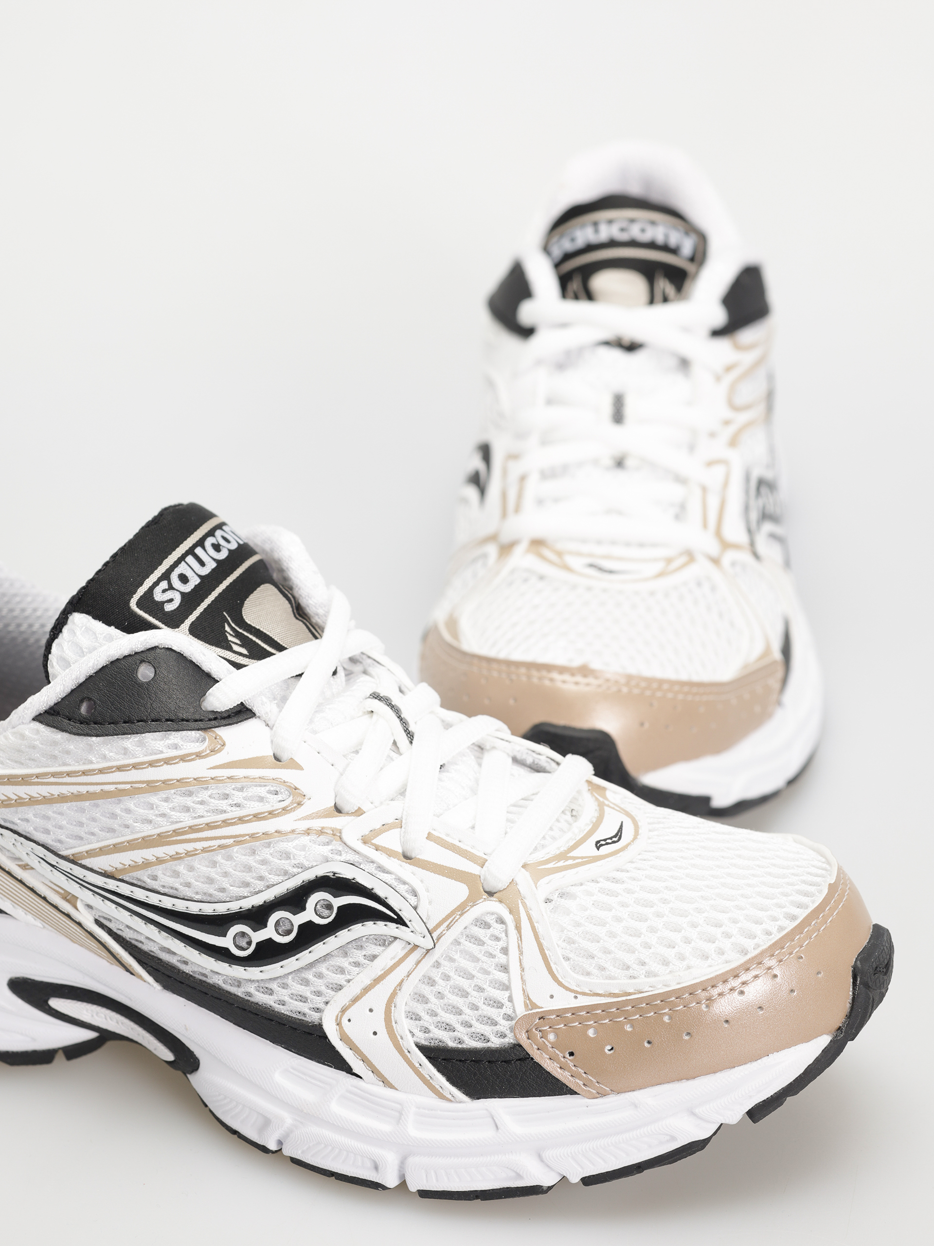 Topánky Saucony Ride Millennium (wht/gold/black)
