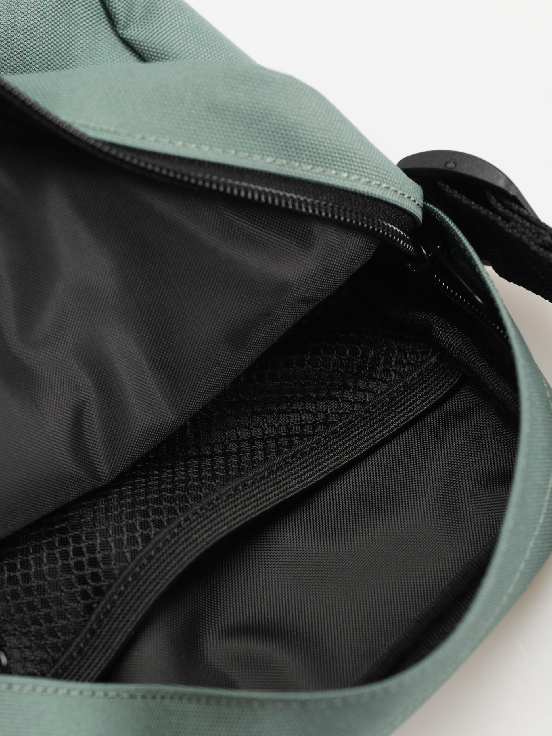 Taška Carhartt WIP Jake (silver pine)