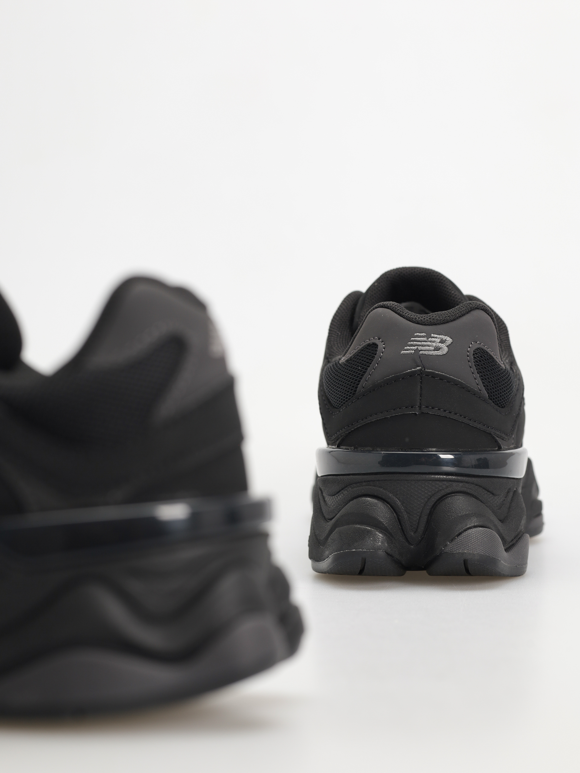 Topánky New Balance 9060 JR (black)