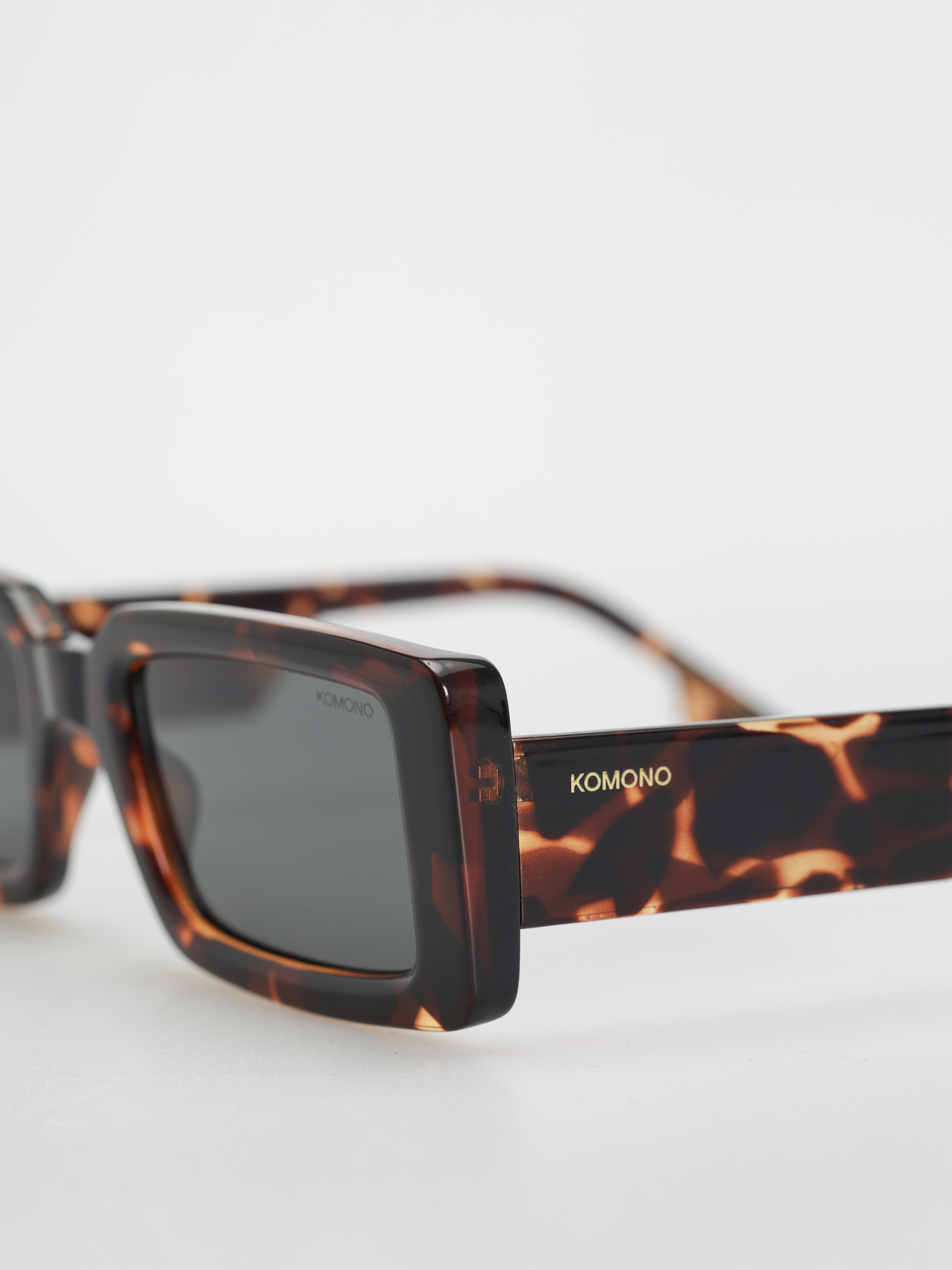 Slnečné okuliare Komono Malick (havana)