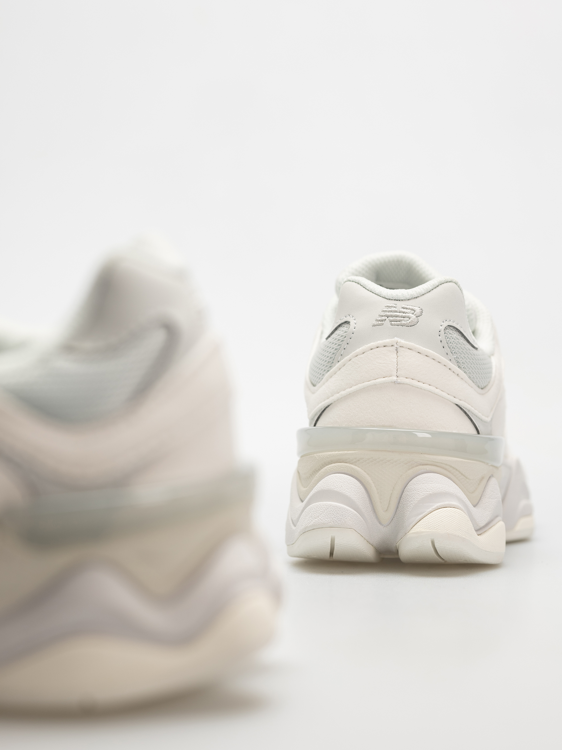 Topánky New Balance 9060 JR (reflection)