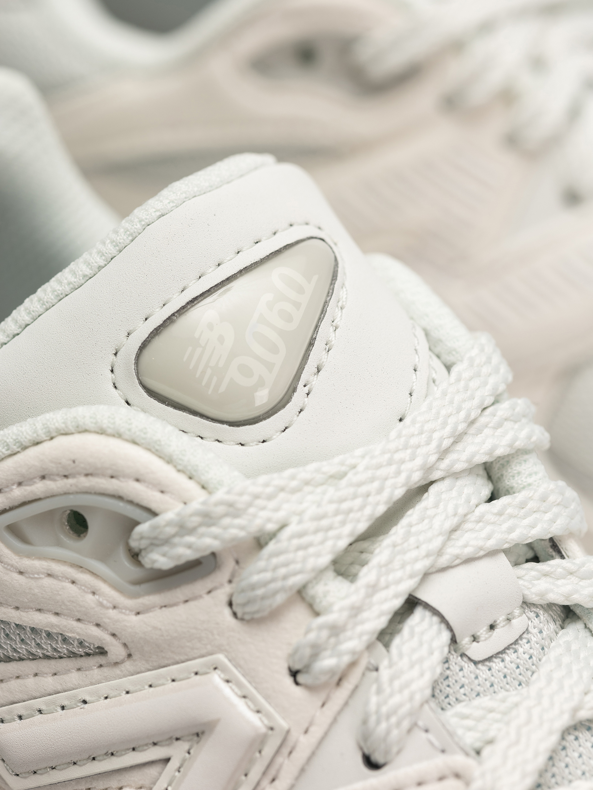 Topánky New Balance 9060 JR (reflection)