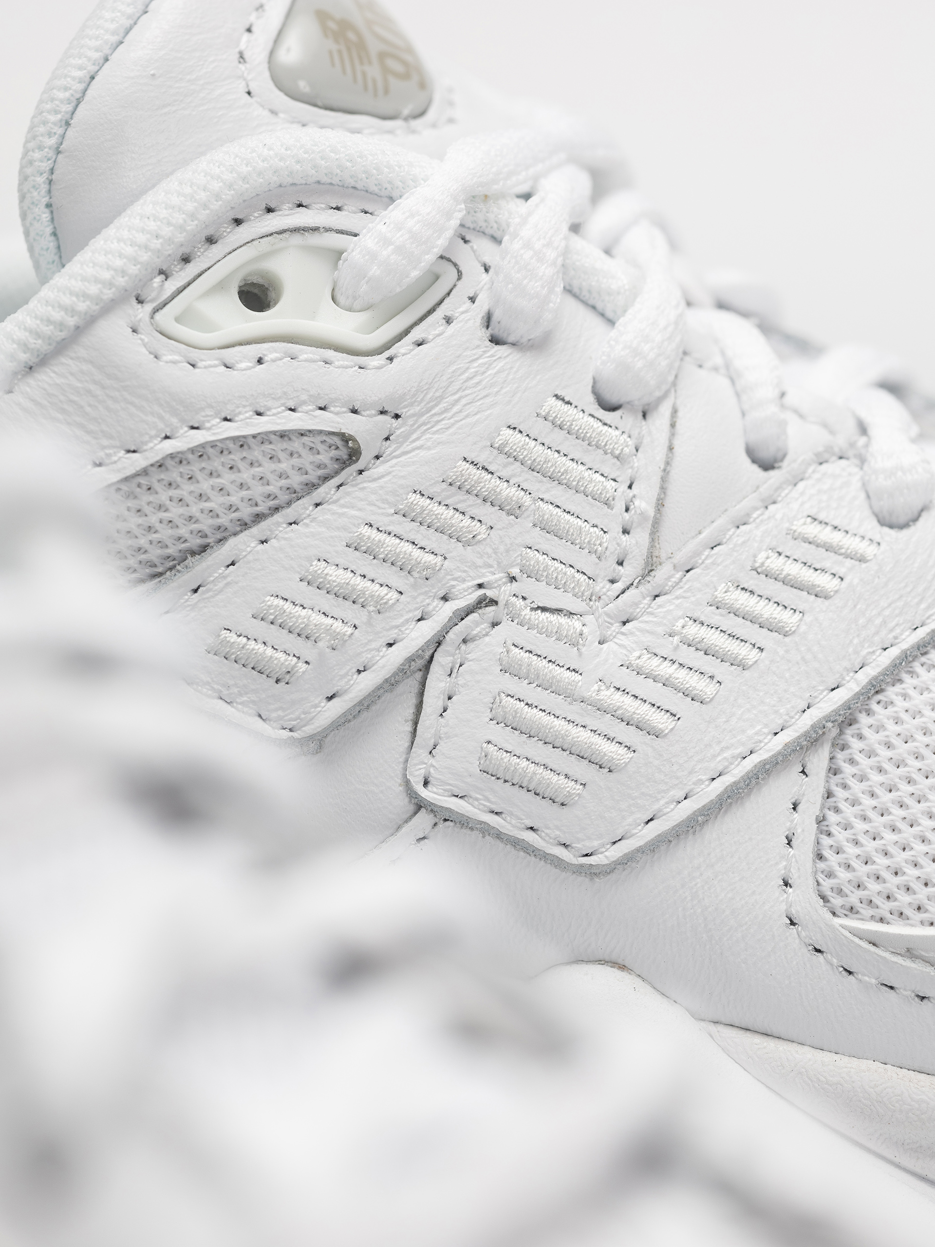 Topánky New Balance 9060 (triple white)