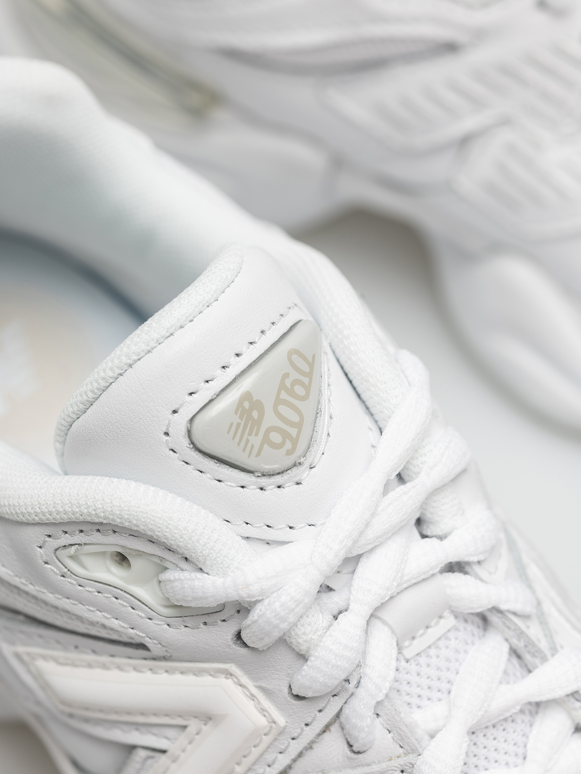 Topánky New Balance 9060 (triple white)