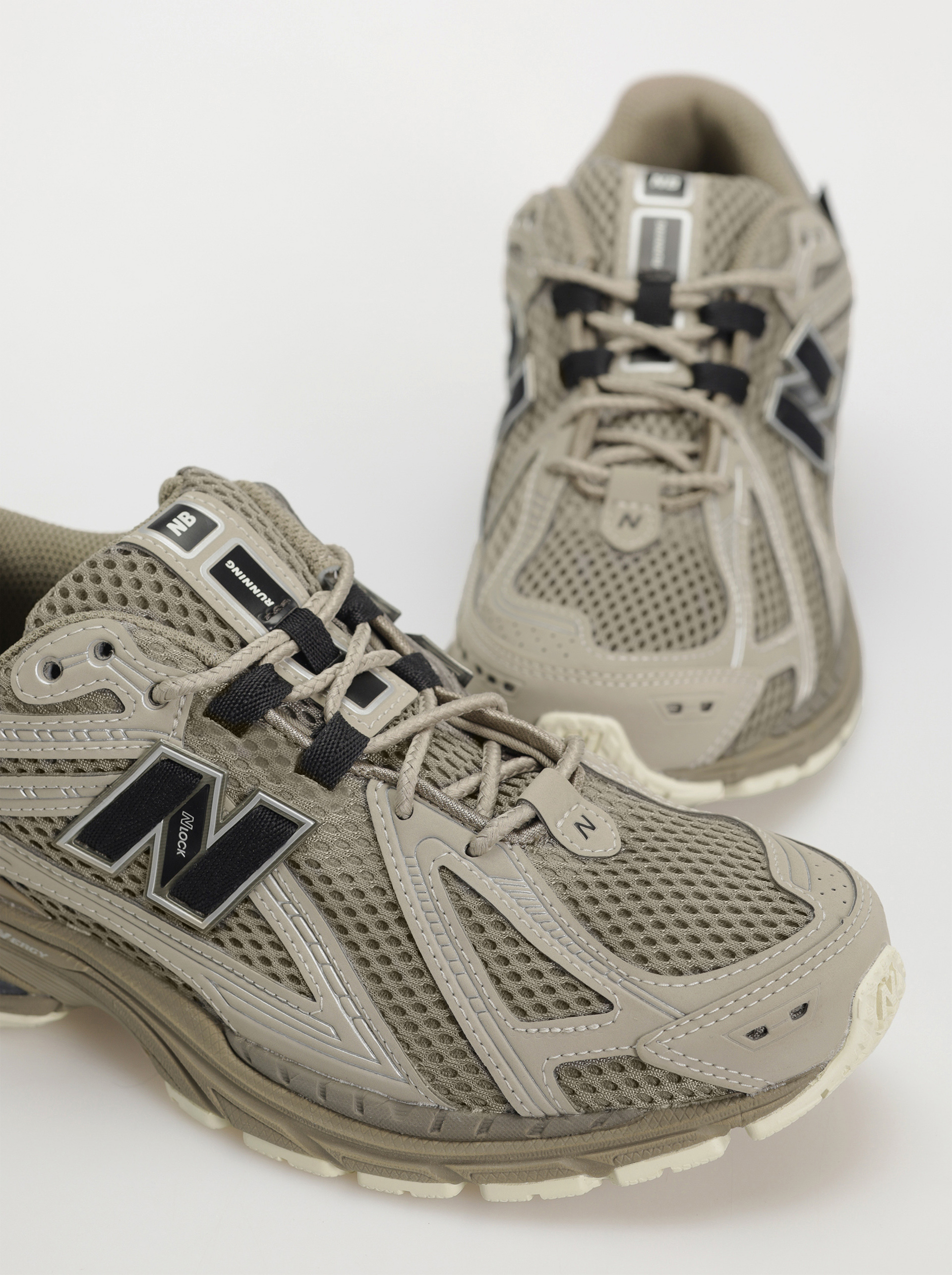 Topánky New Balance 1906 (arid stone)