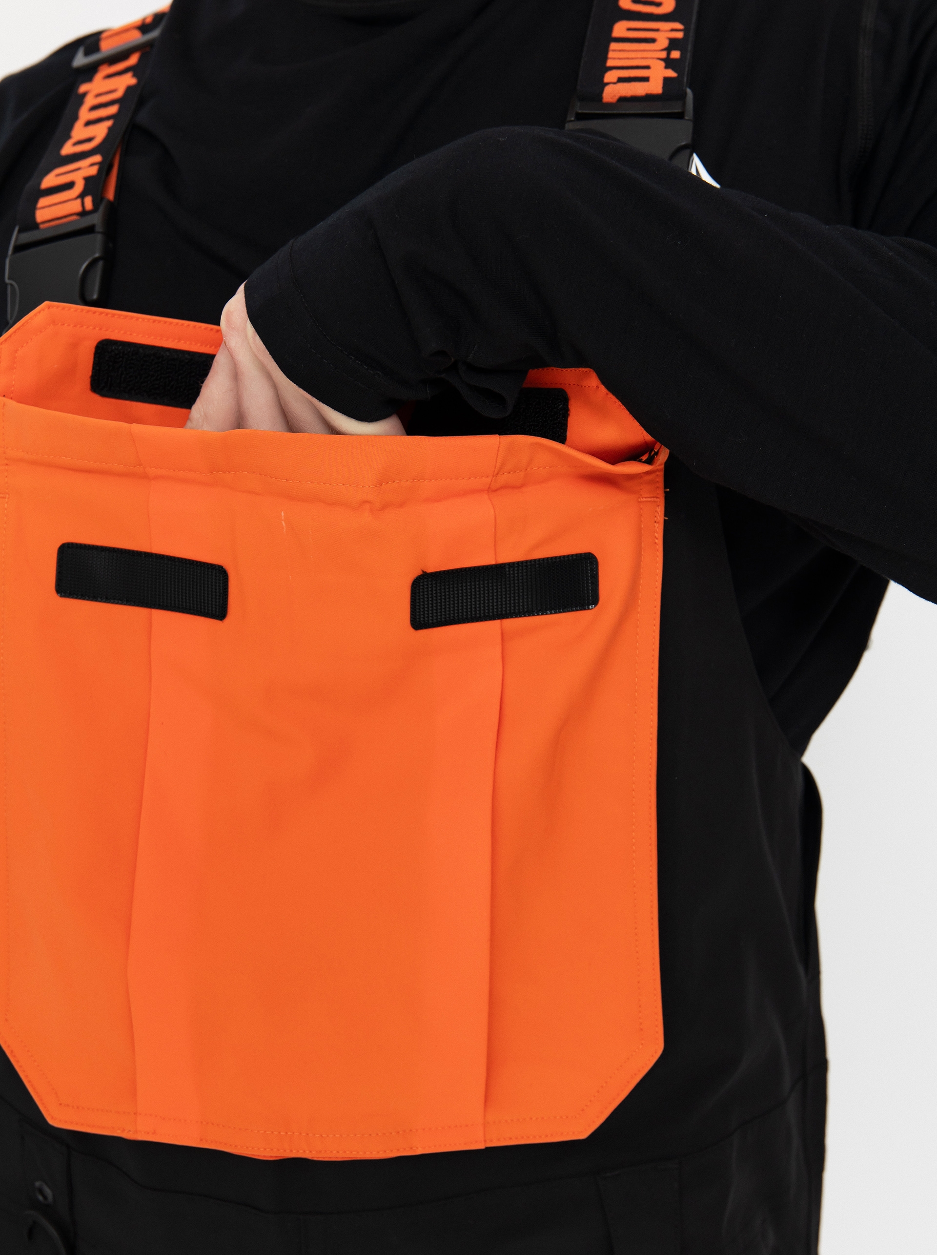 Pánske Snowboardové nohavice ThirtyTwo Basement Bib (black/orange)