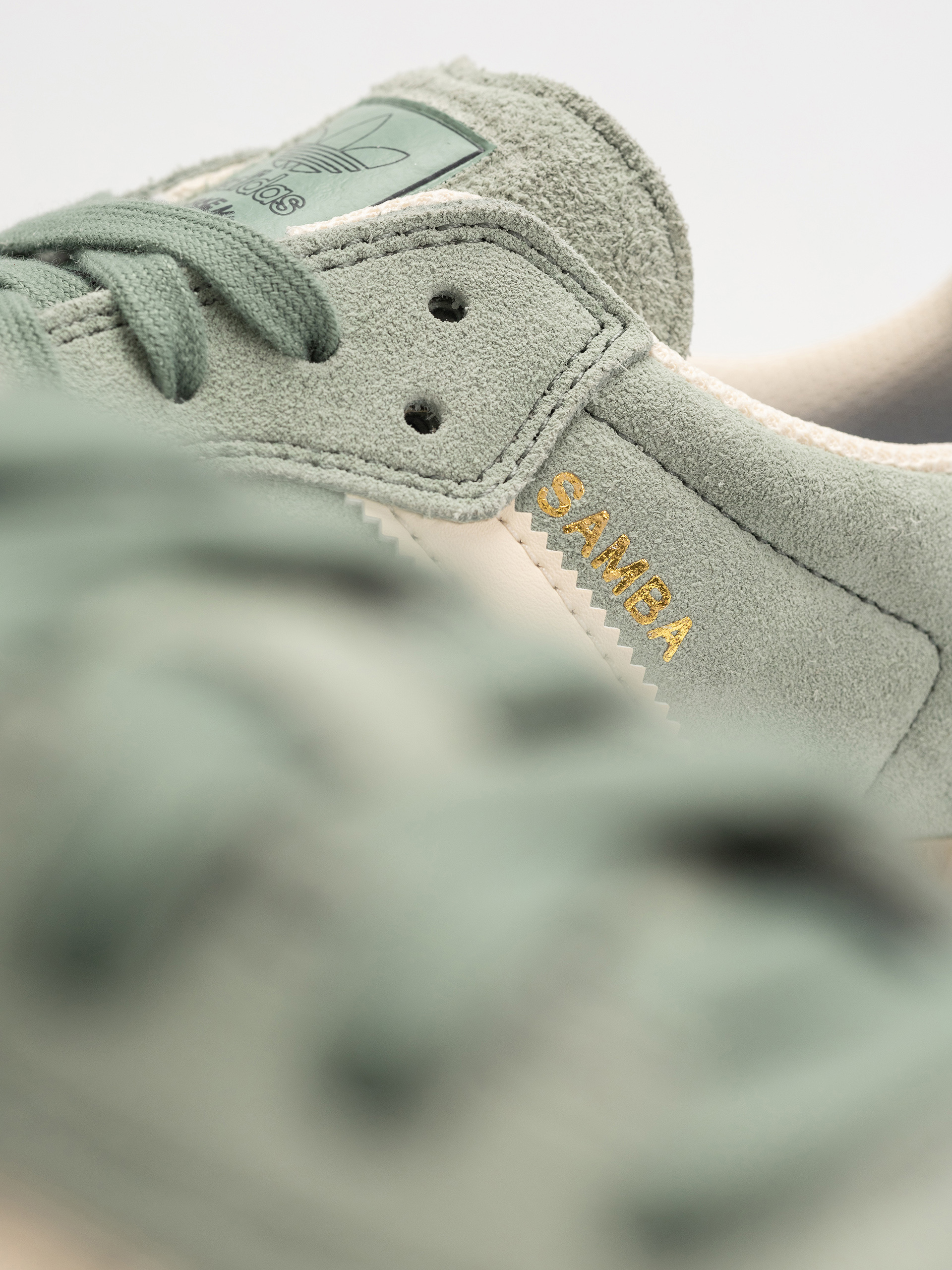 Topánky adidas Samba Adv (silgrn/wonwhi/goldmt)