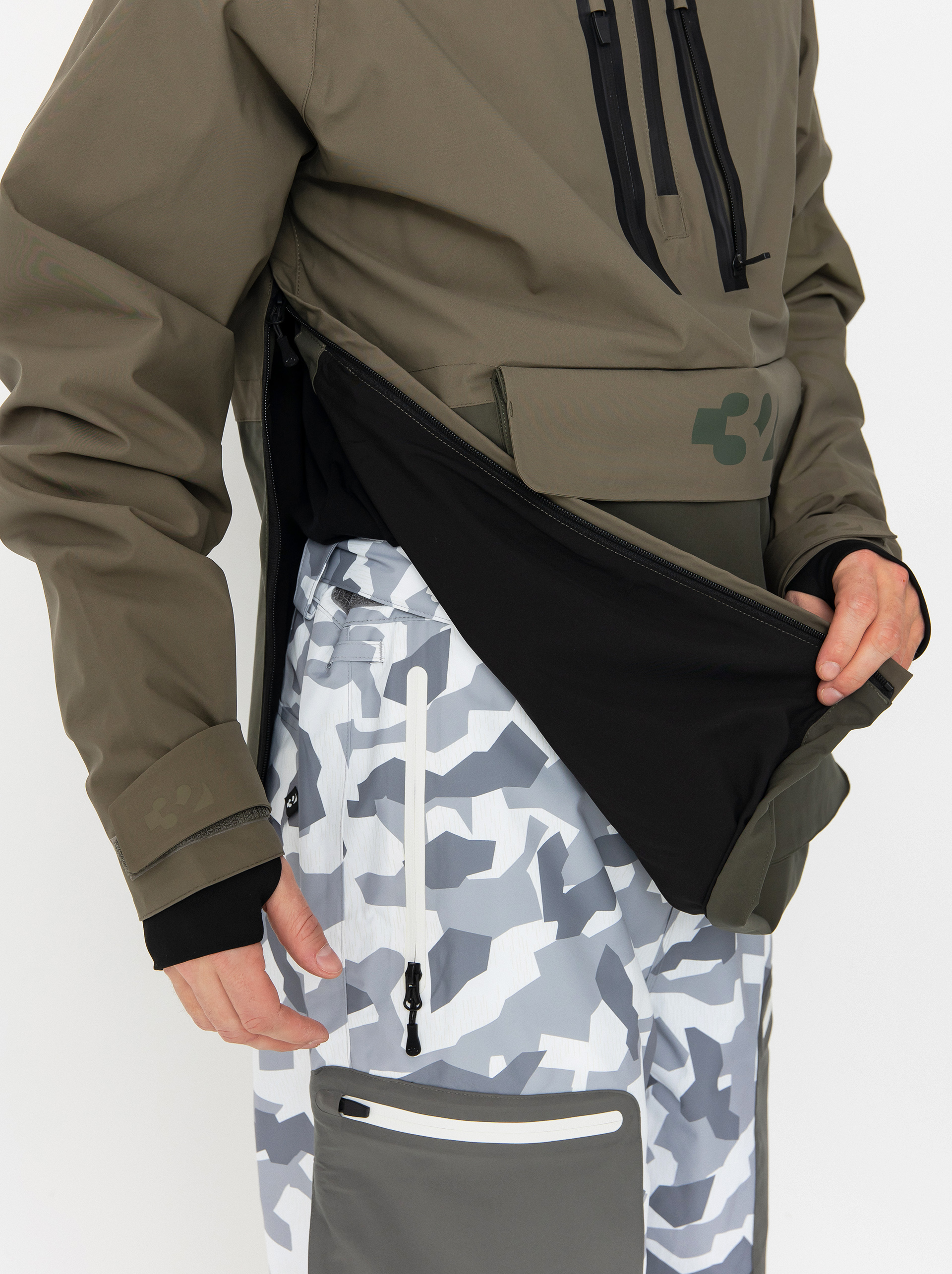 Pánska Snowboardová bunda ThirtyTwo Light Anorak (military)