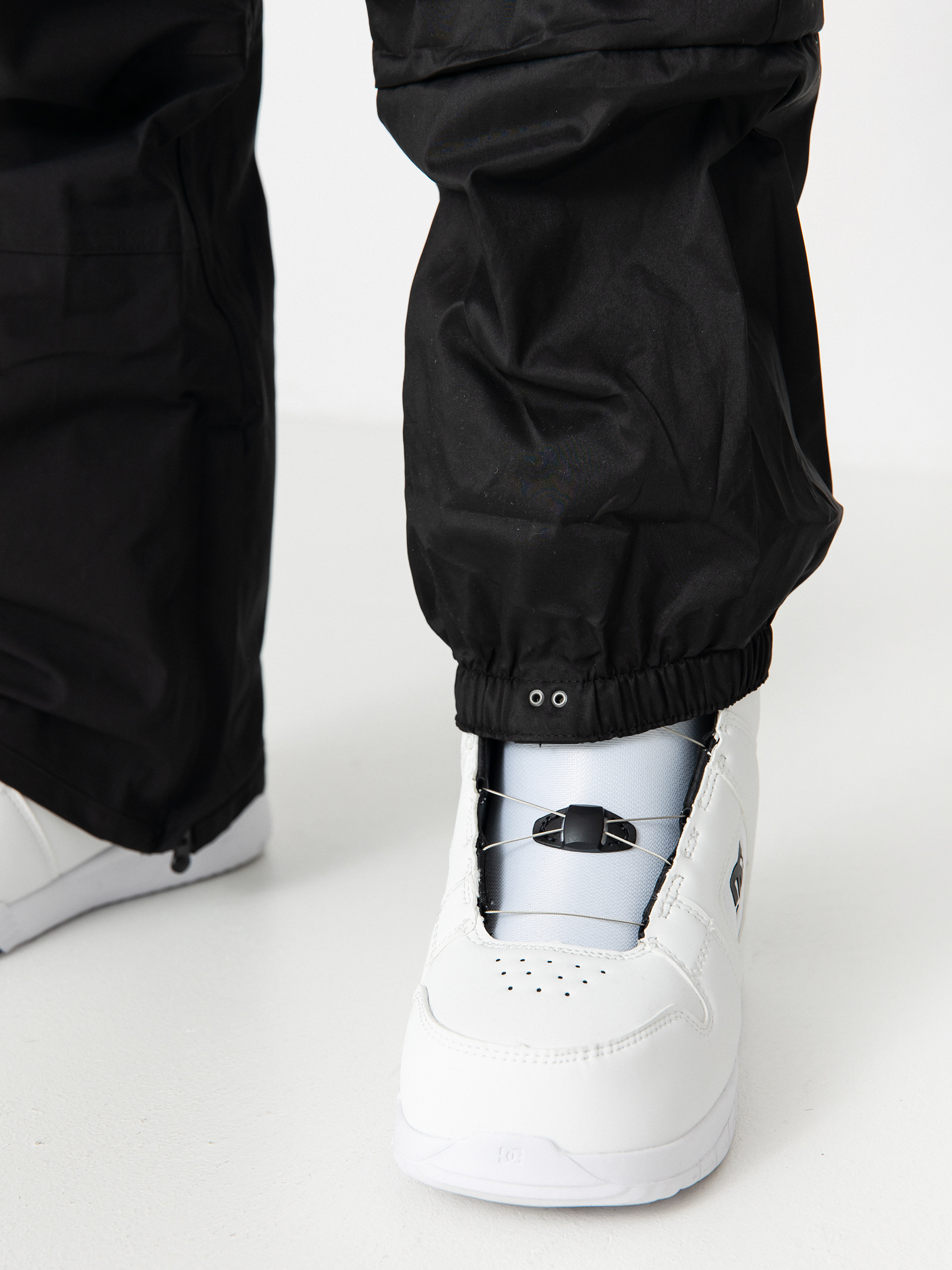 Dámske Snowboardové nohavice ThirtyTwo Basement Bib (black)