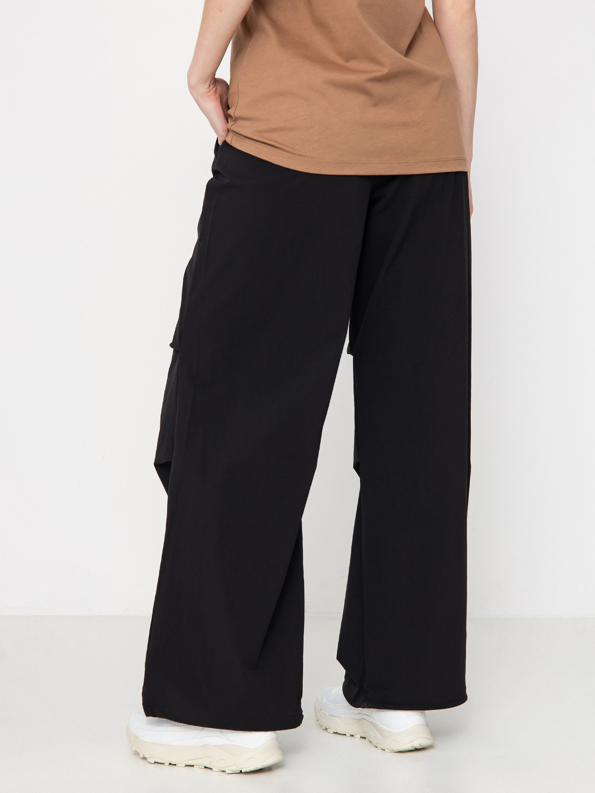 Nohavice The North Face Woven Wmn (tnf black)