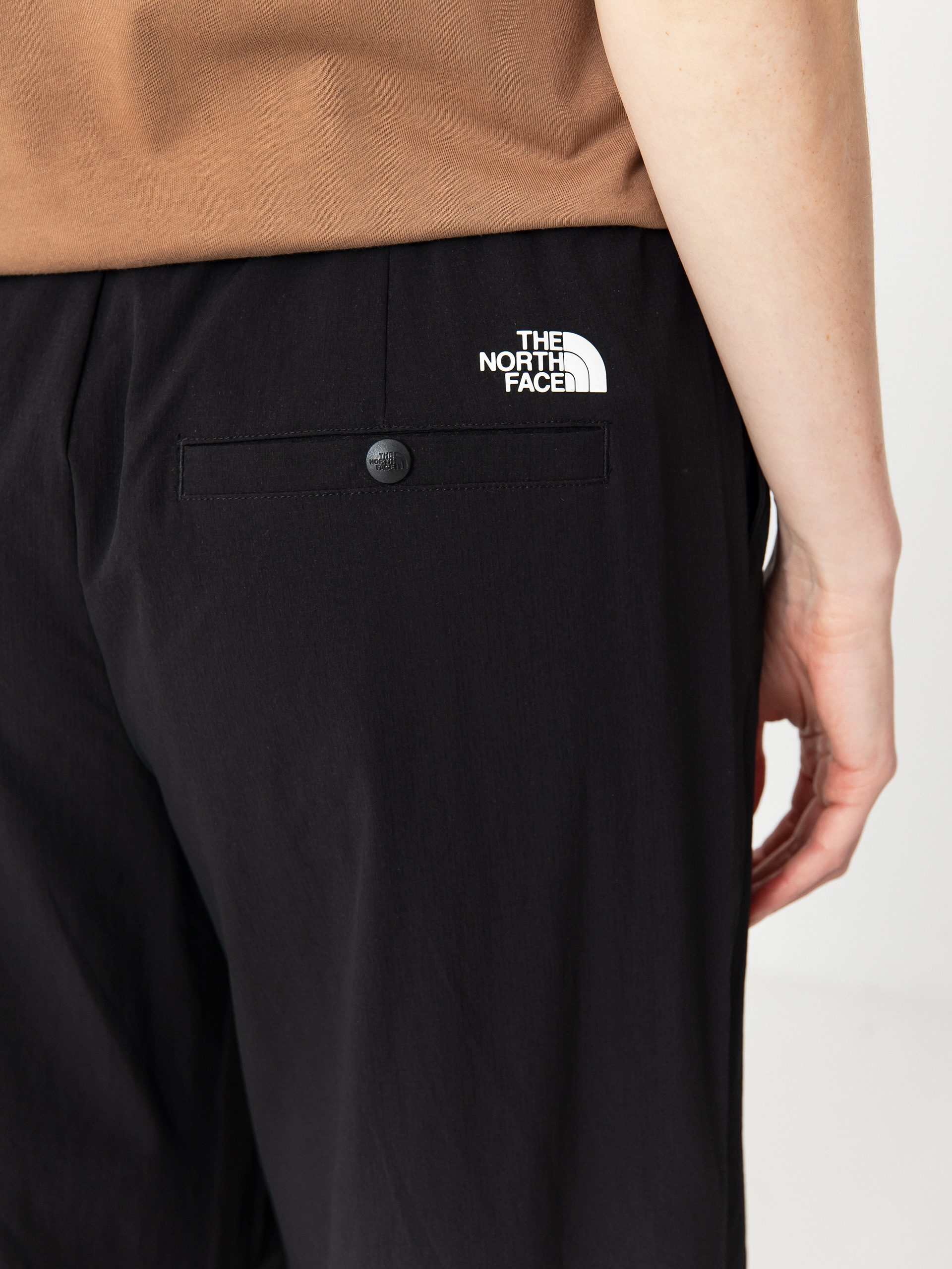 Nohavice The North Face Woven Wmn (tnf black)