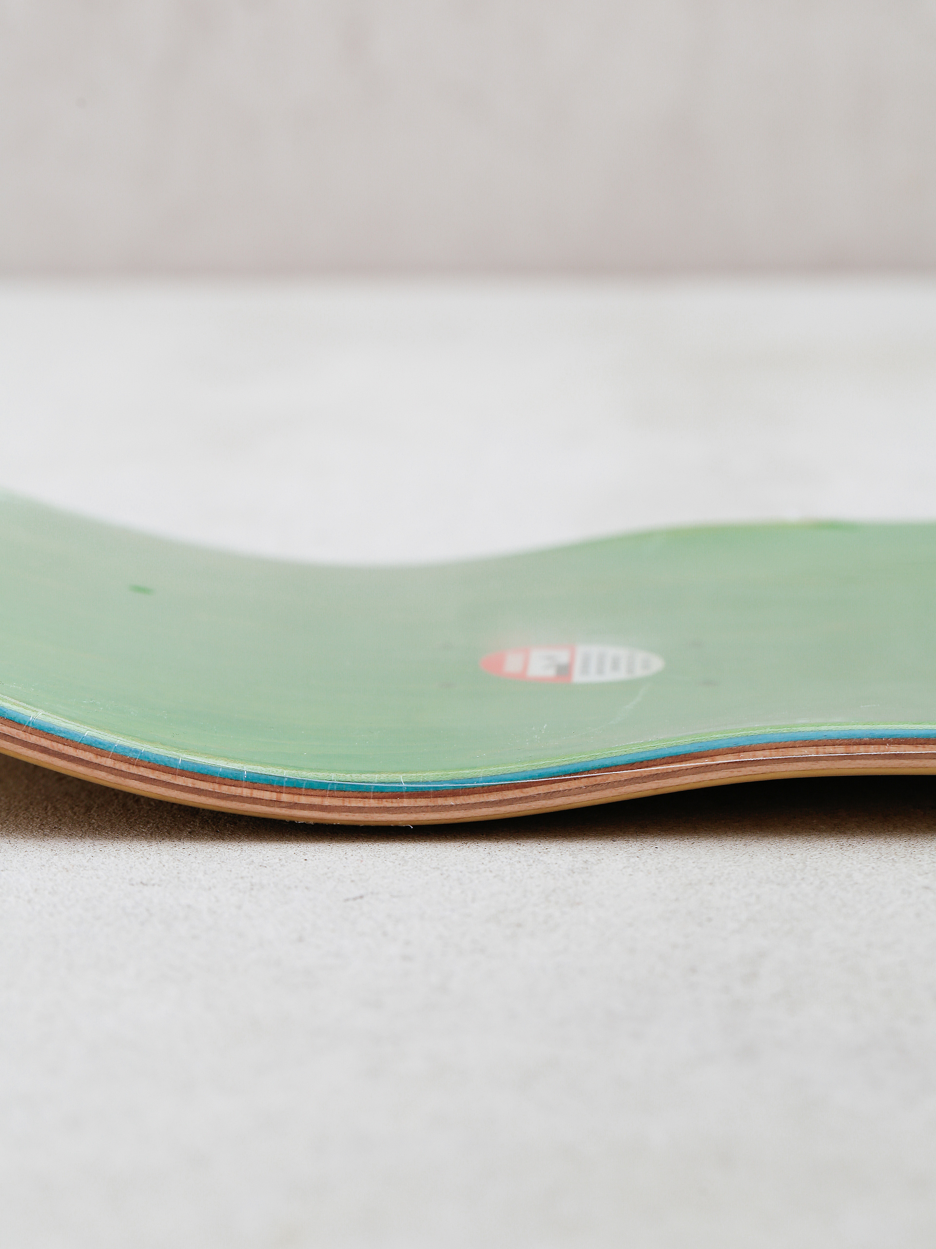 Doska Antihero Trujillo Roach Toad (yellow)