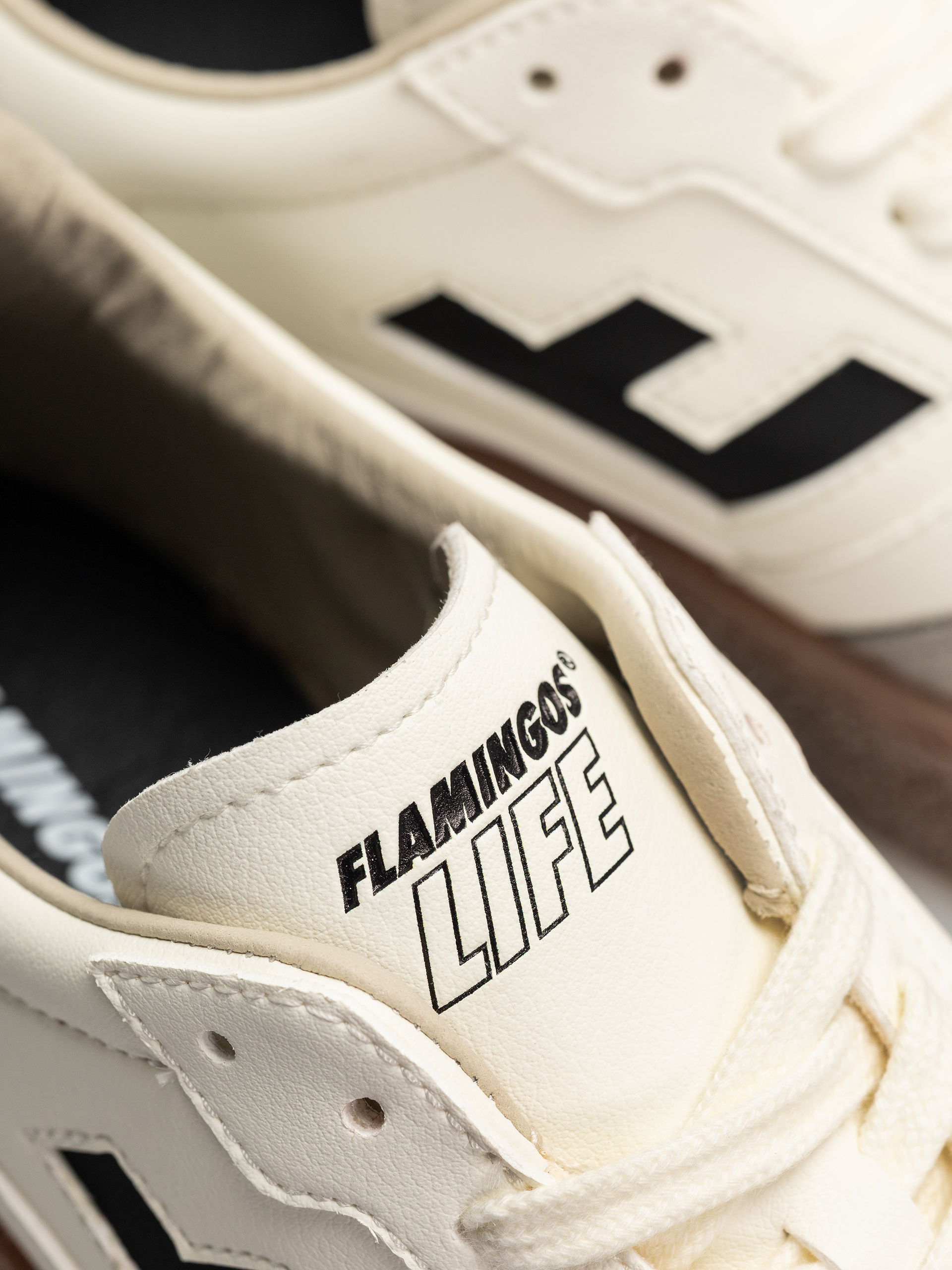 Topánky Flamingos Life Burela Bold (black)