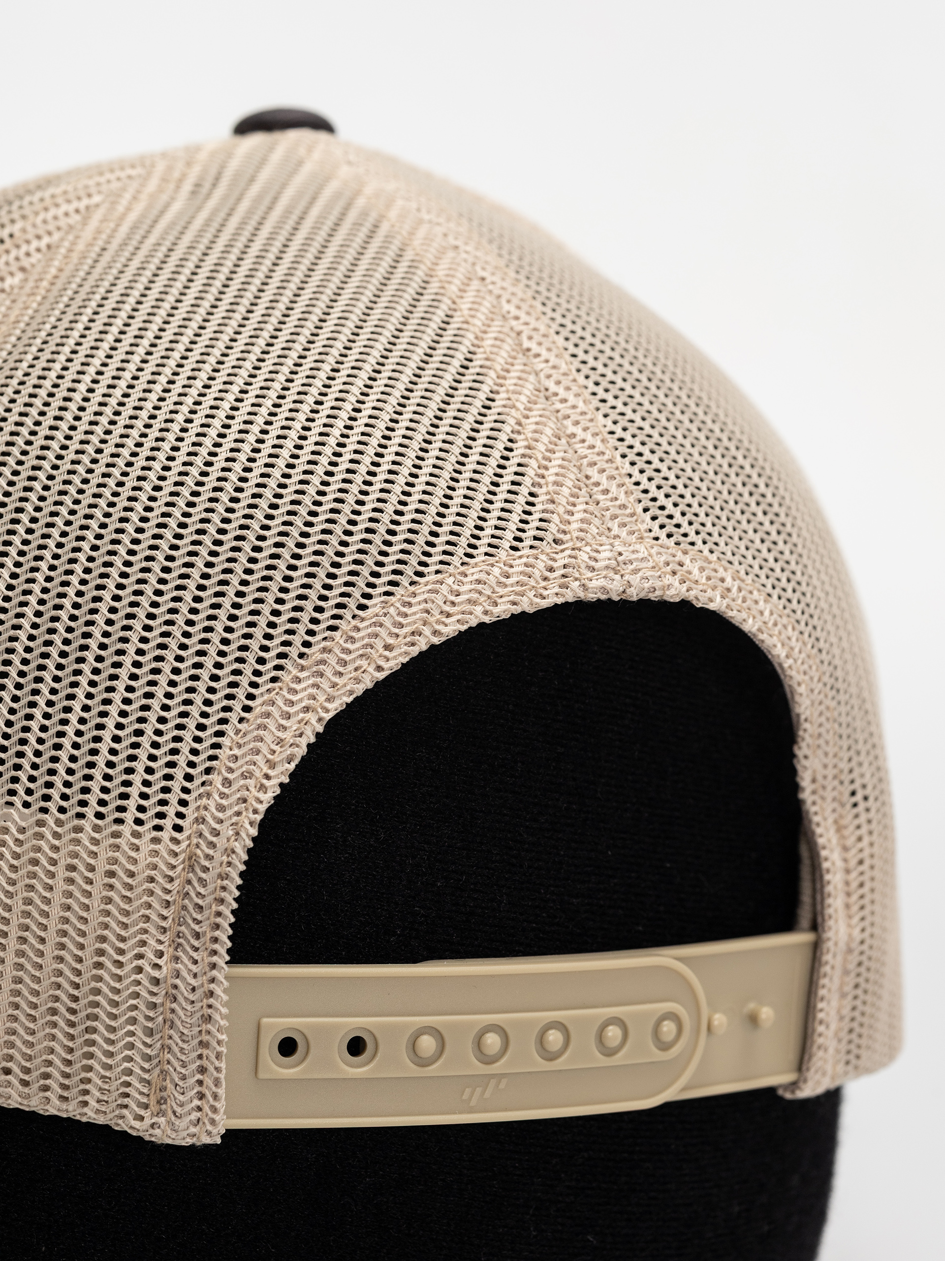 Šiltovka Columbia Mesh Snap Back High (shark/dark sto)