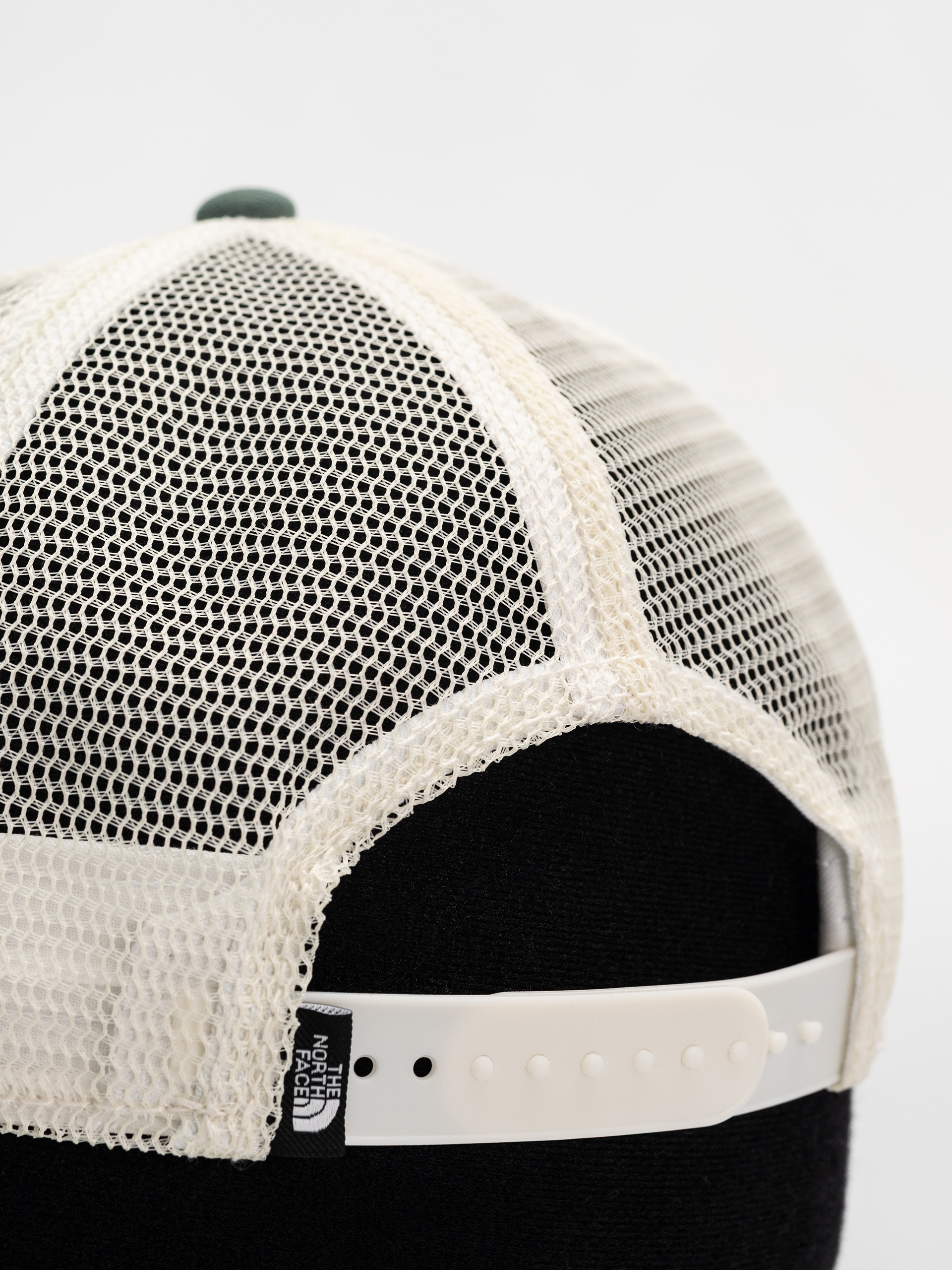 Šiltovka The North Face Deep Fit Mudder Trucker (deep nori/duck green)