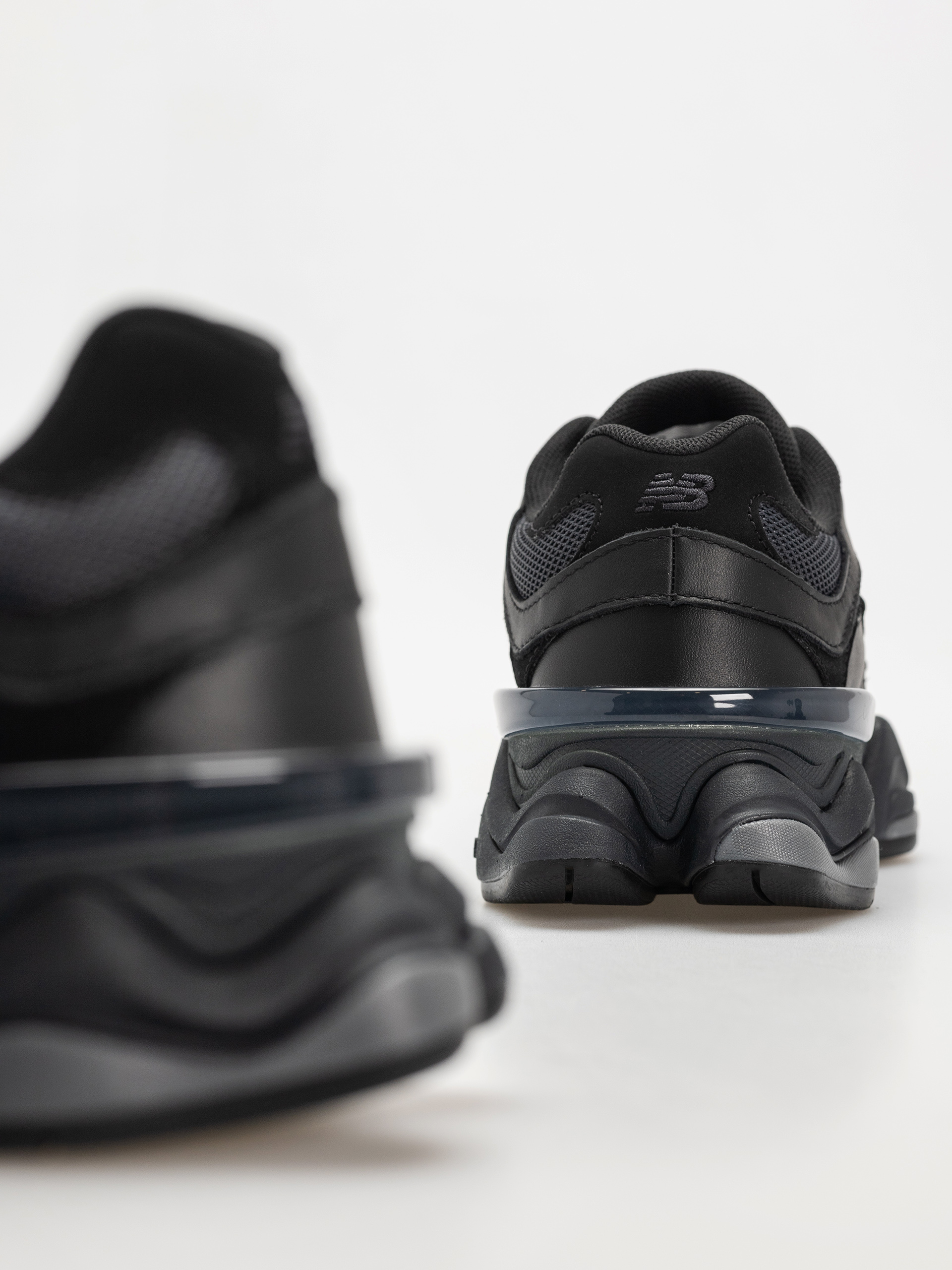 Topánky New Balance 9060 (black)