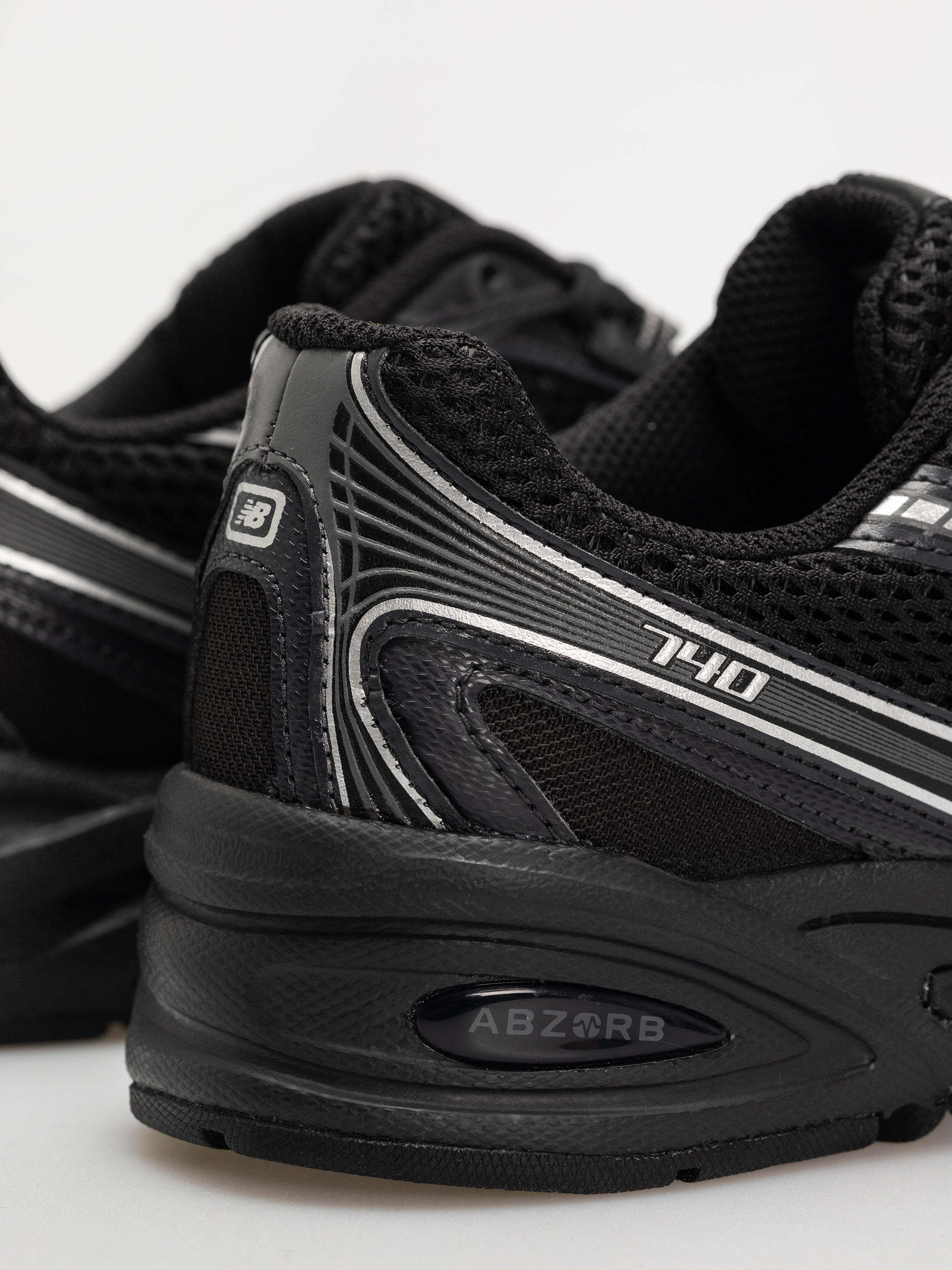 Topánky New Balance 740 (black)