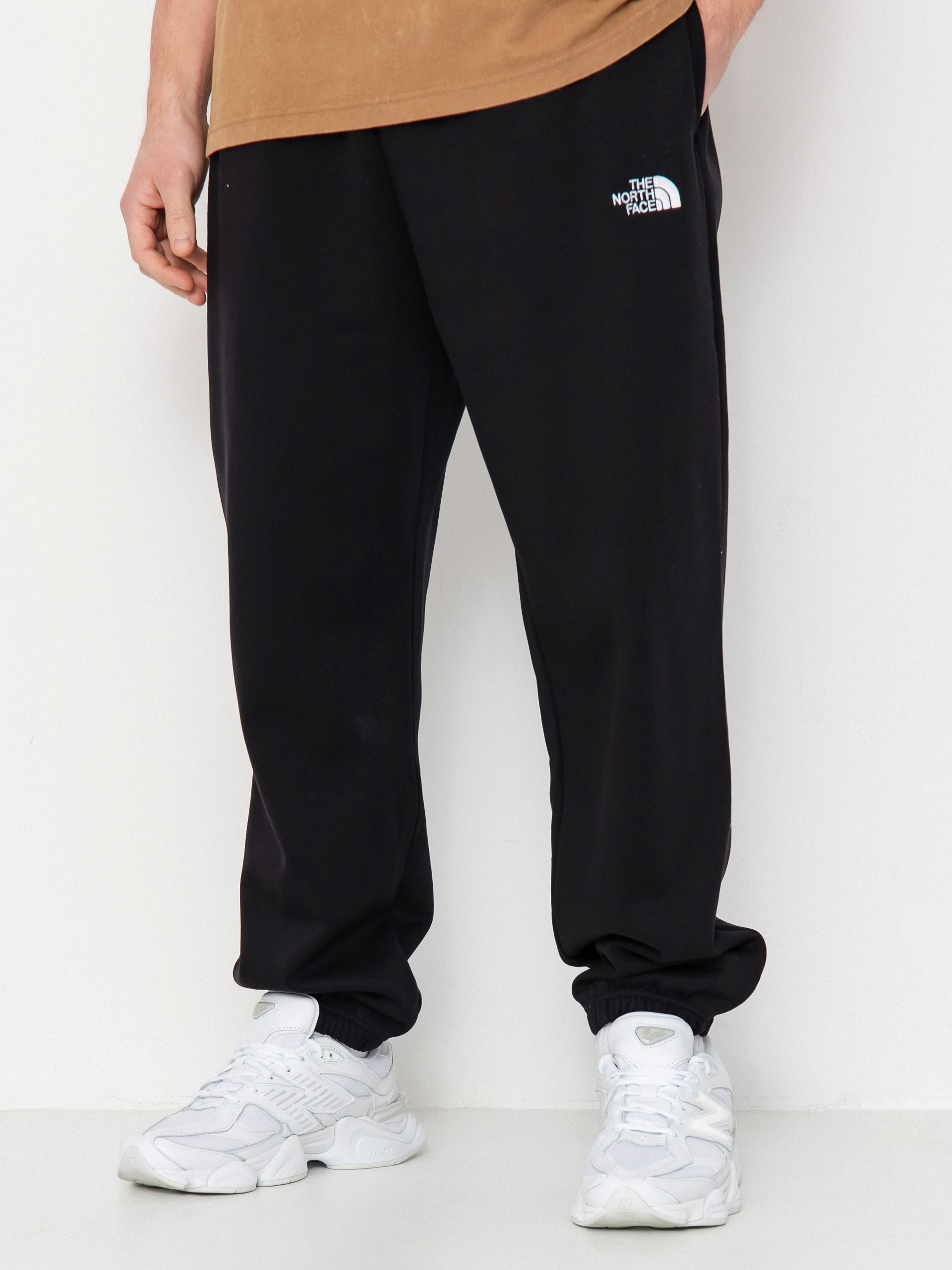 Nohavice The North Face Essential Relaxed Straight Jogger (tnf black)