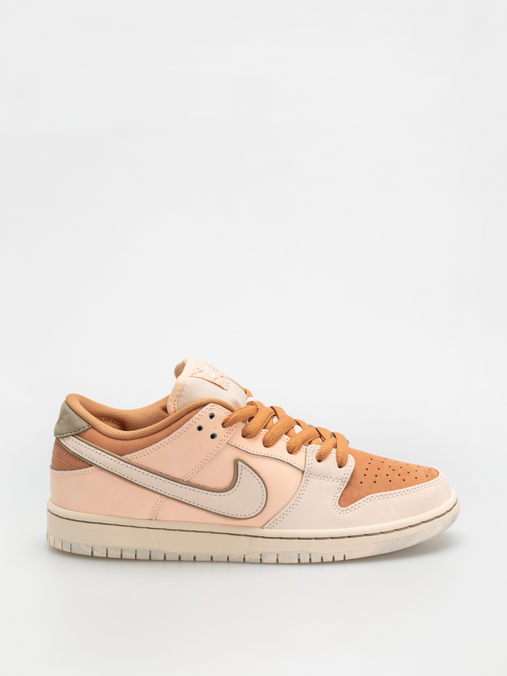 Topánky Nike SB Dunk Low Pro Prm (amber brown/guava ice crimson tint hemp)