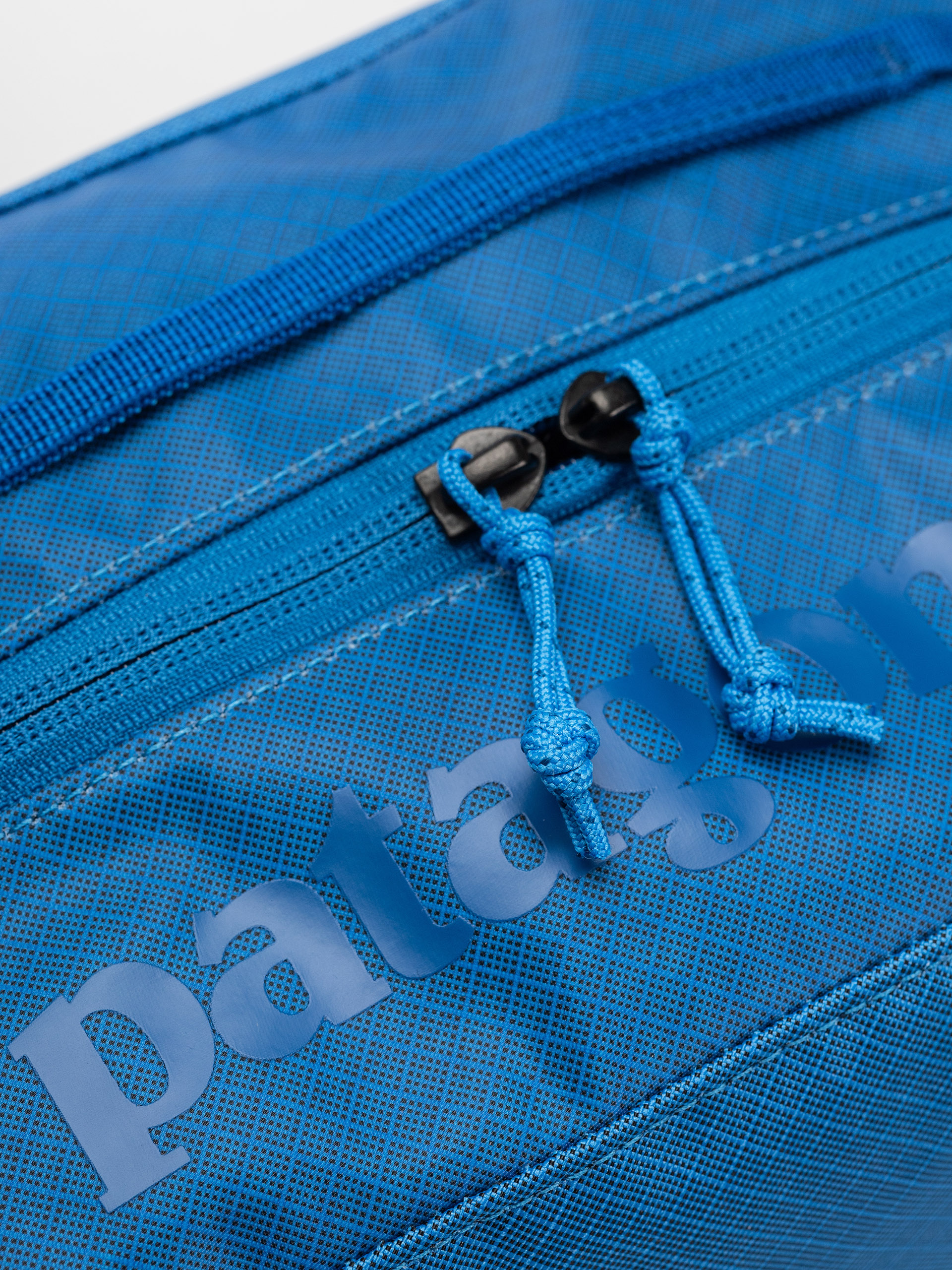 Kosmetická taška Patagonia Black Hole Cube 6L (endless blue)