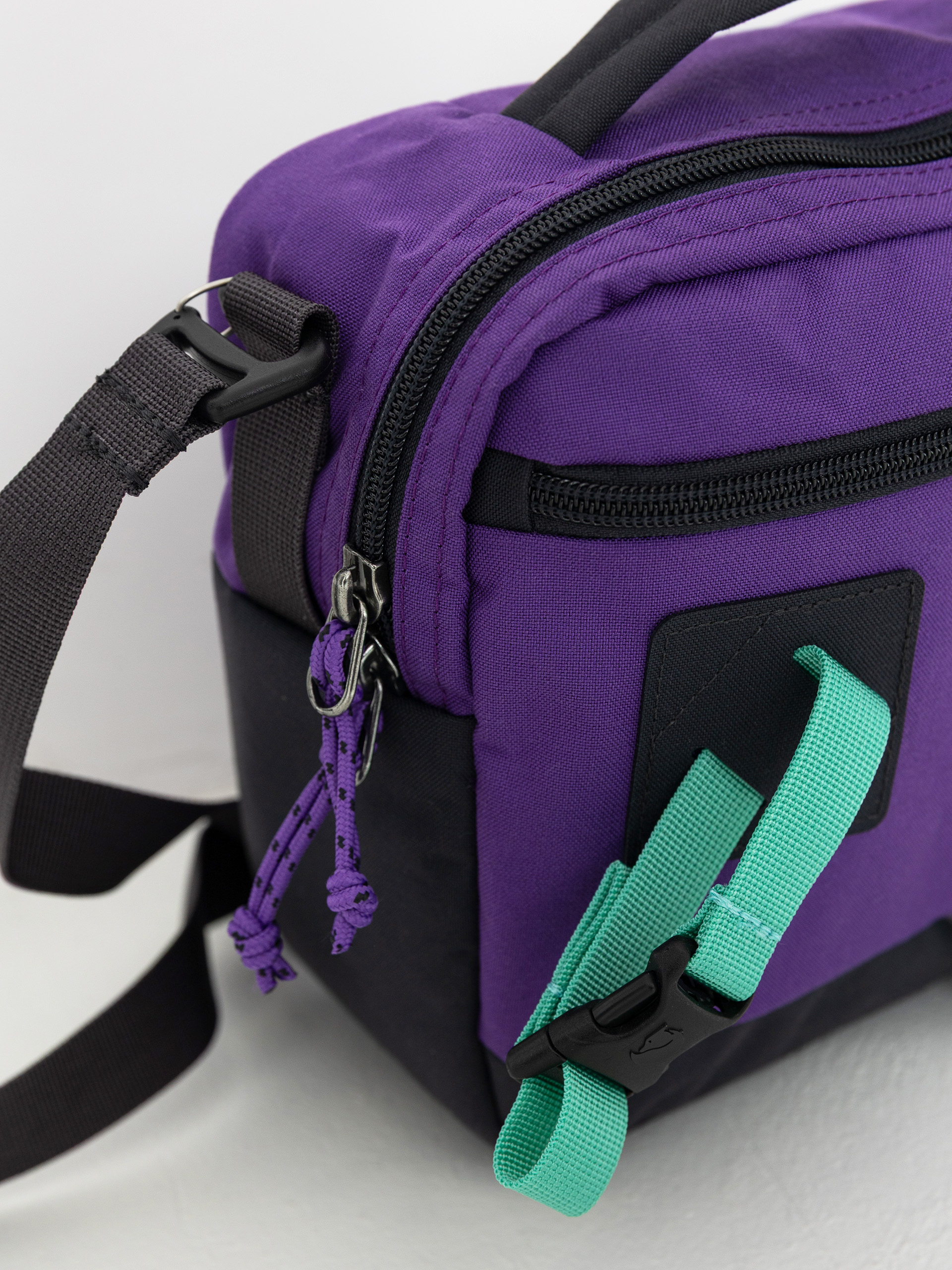 Ľadvinka Fjallraven Vardag Shoulder Bag 6 (violette coal black)