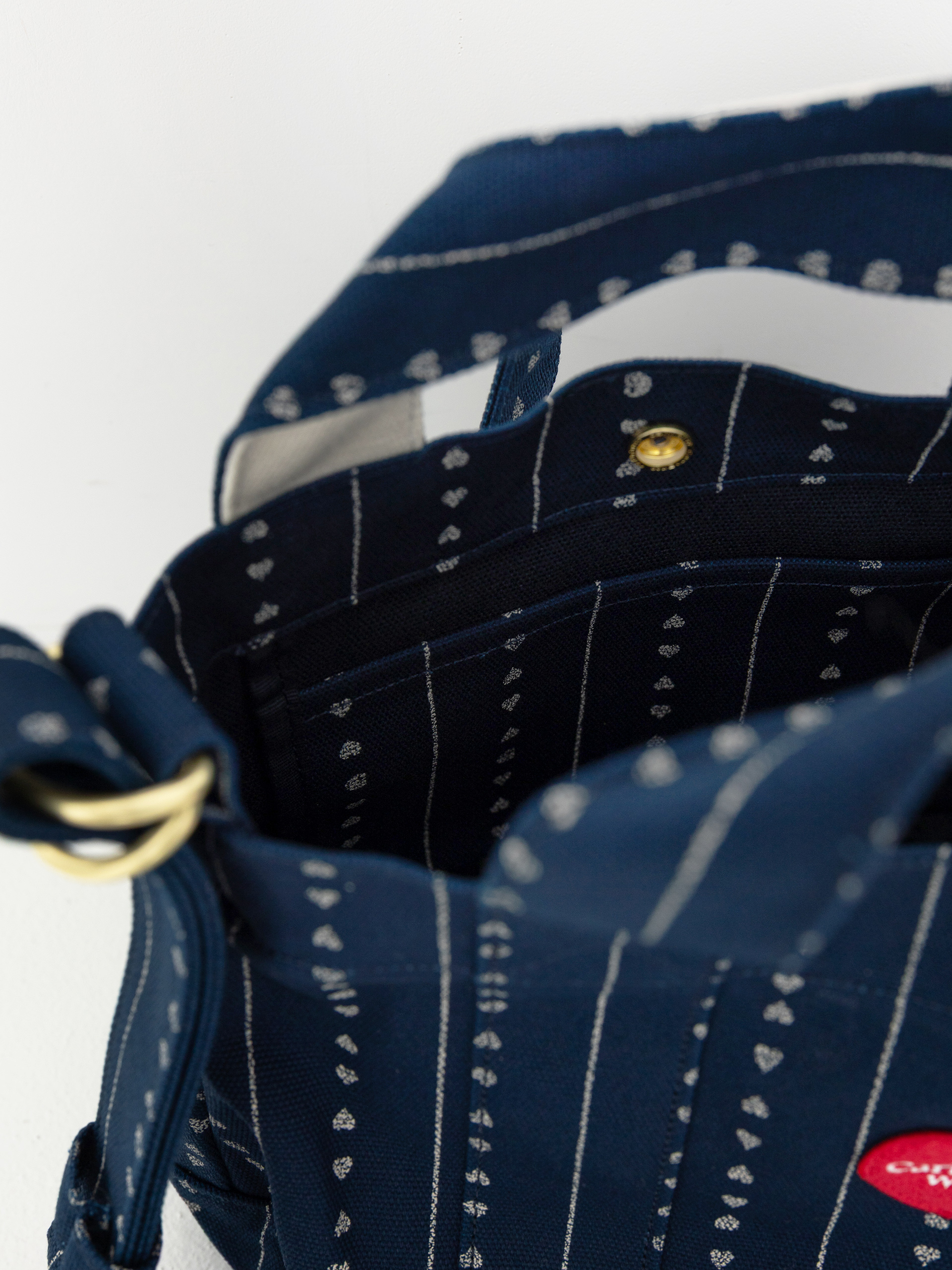 Kabelka Carhartt WIP Drewe Small (heart c pinstripe/ink/natural)