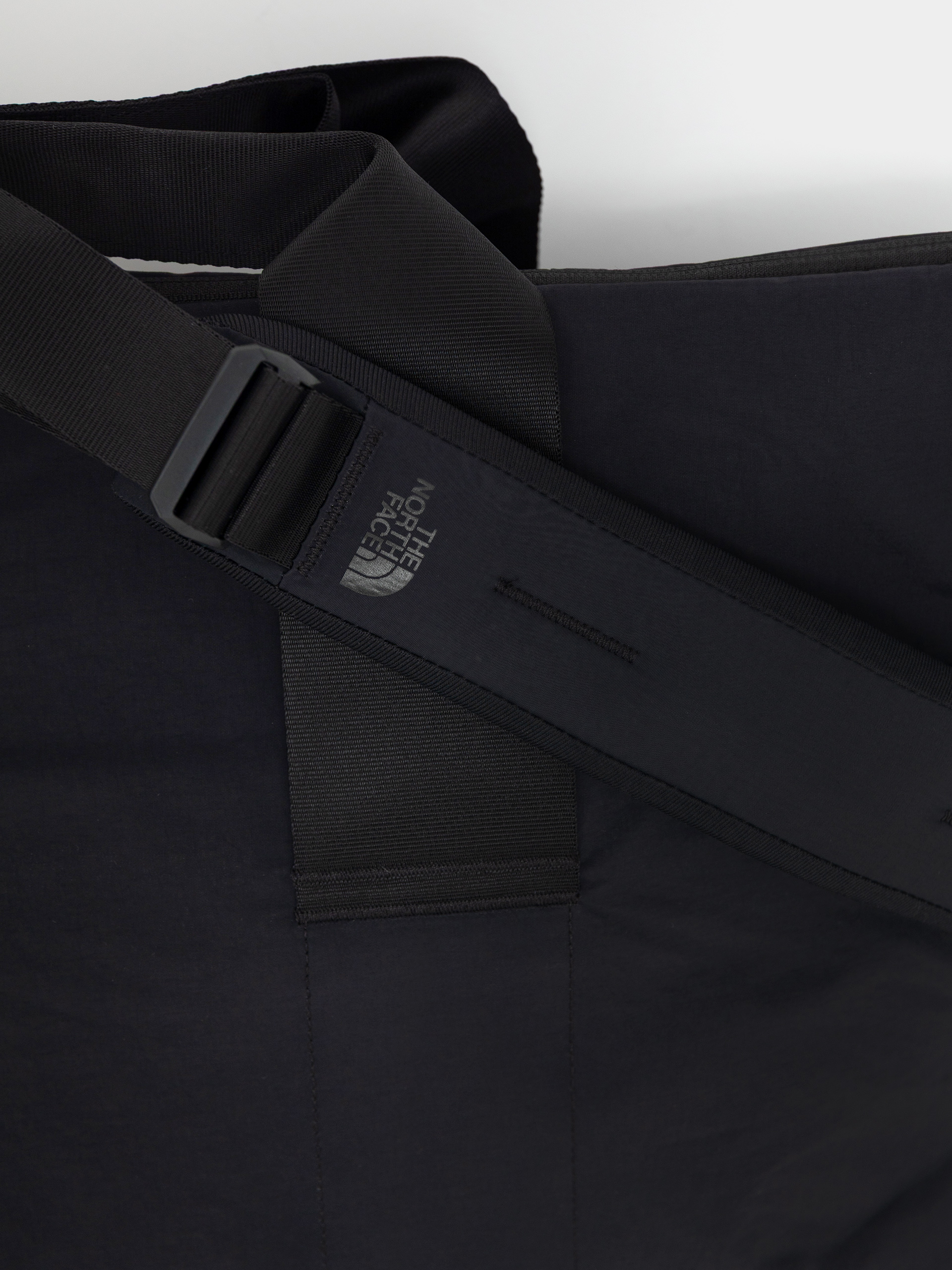 Taška The North Face Never Stop Weekender Duffel Wmn (tnf black npf)