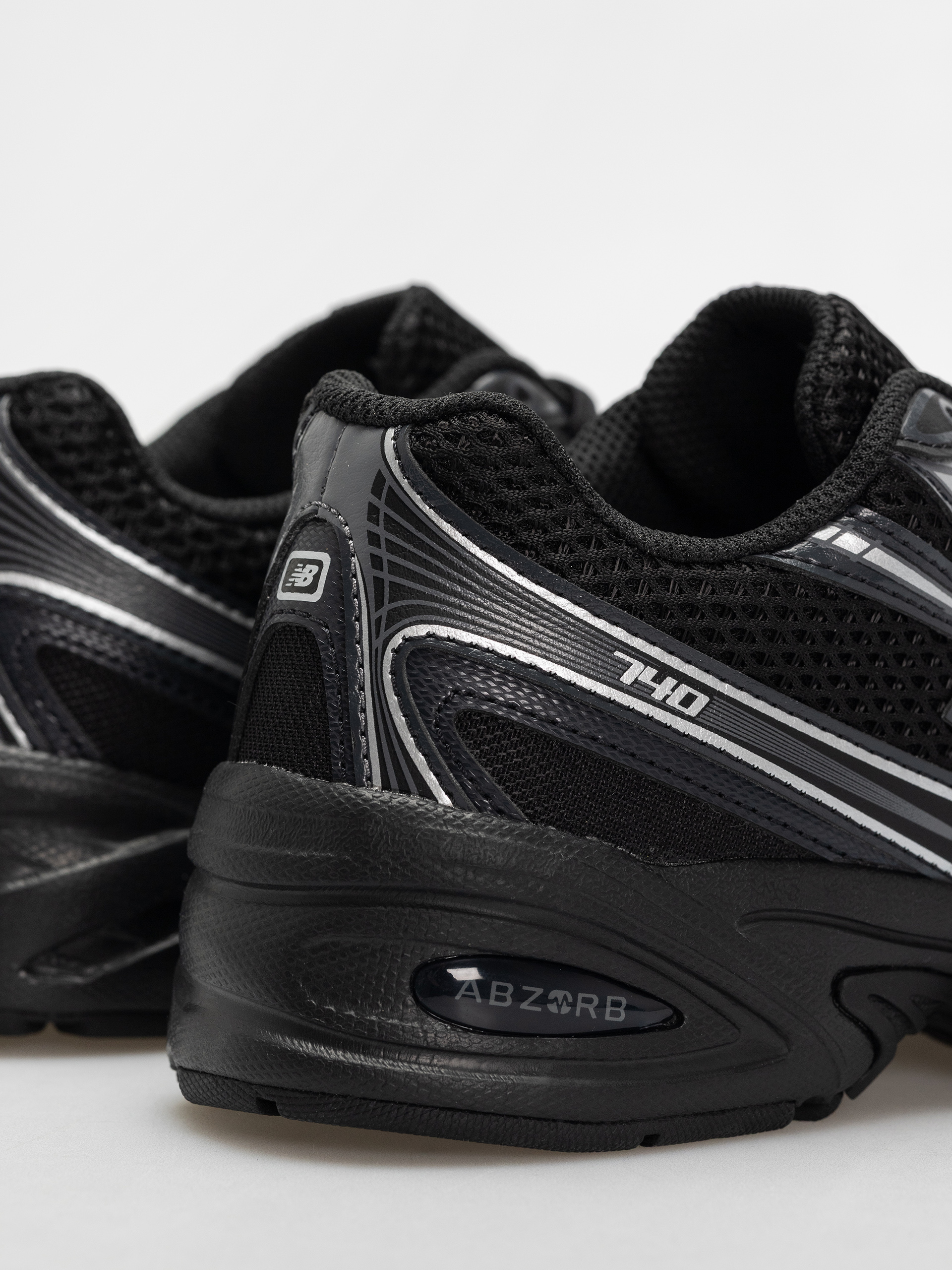 Topánky New Balance 740 JR (black)