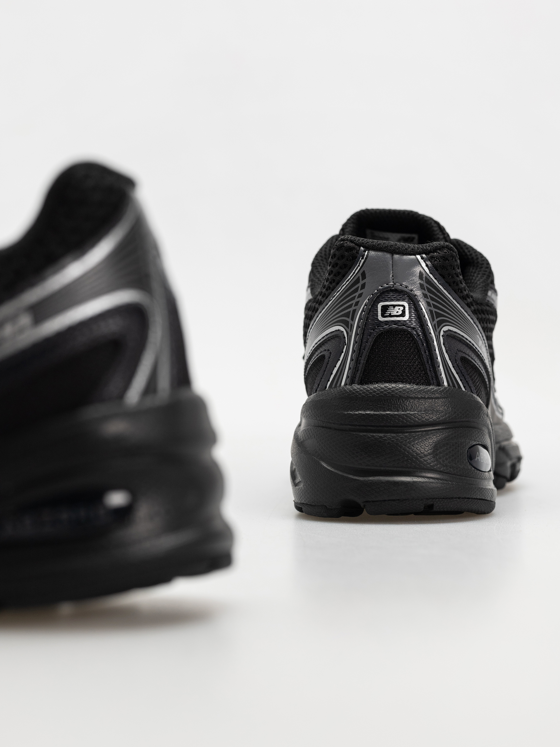Topánky New Balance 740 JR (black)