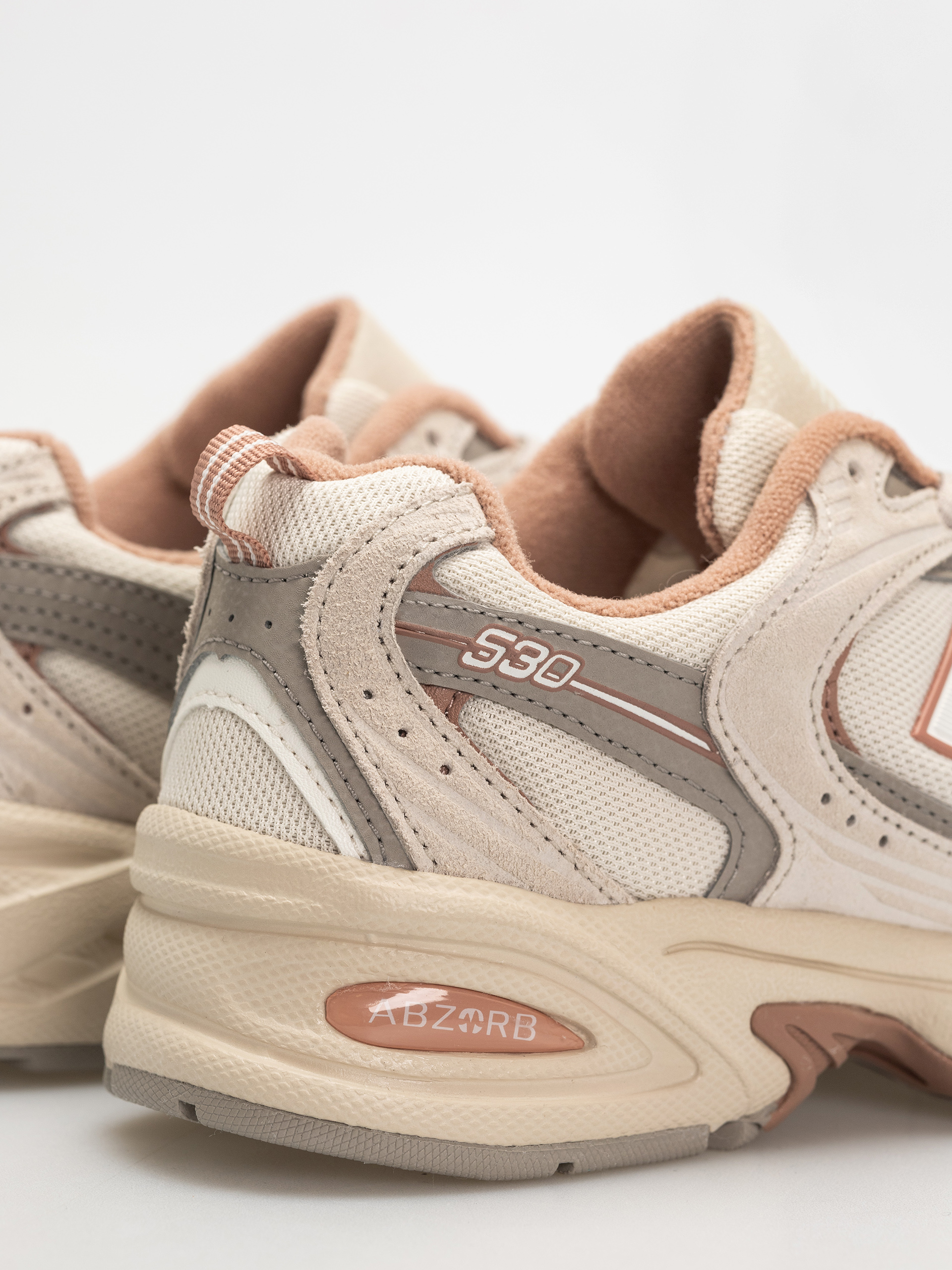 Topánky New Balance 530 (timberwolf)