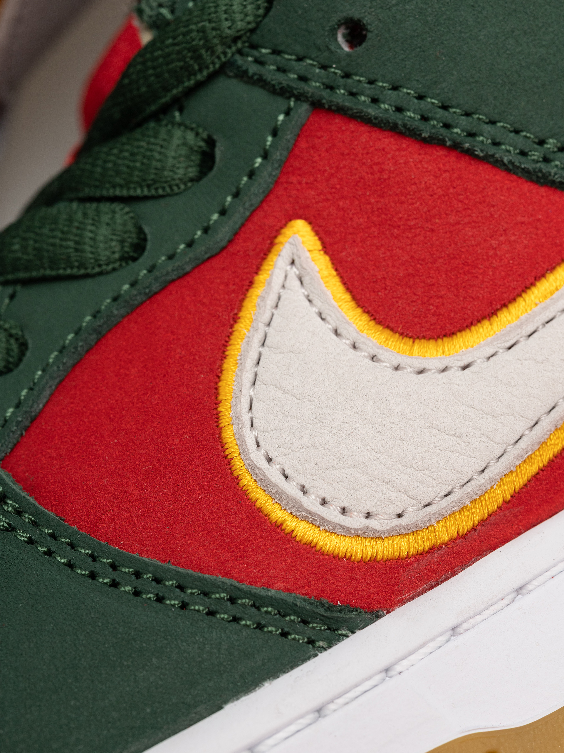 Topánky Nike SB Dunk Low Pro Prm (fir/white university gold fire red)