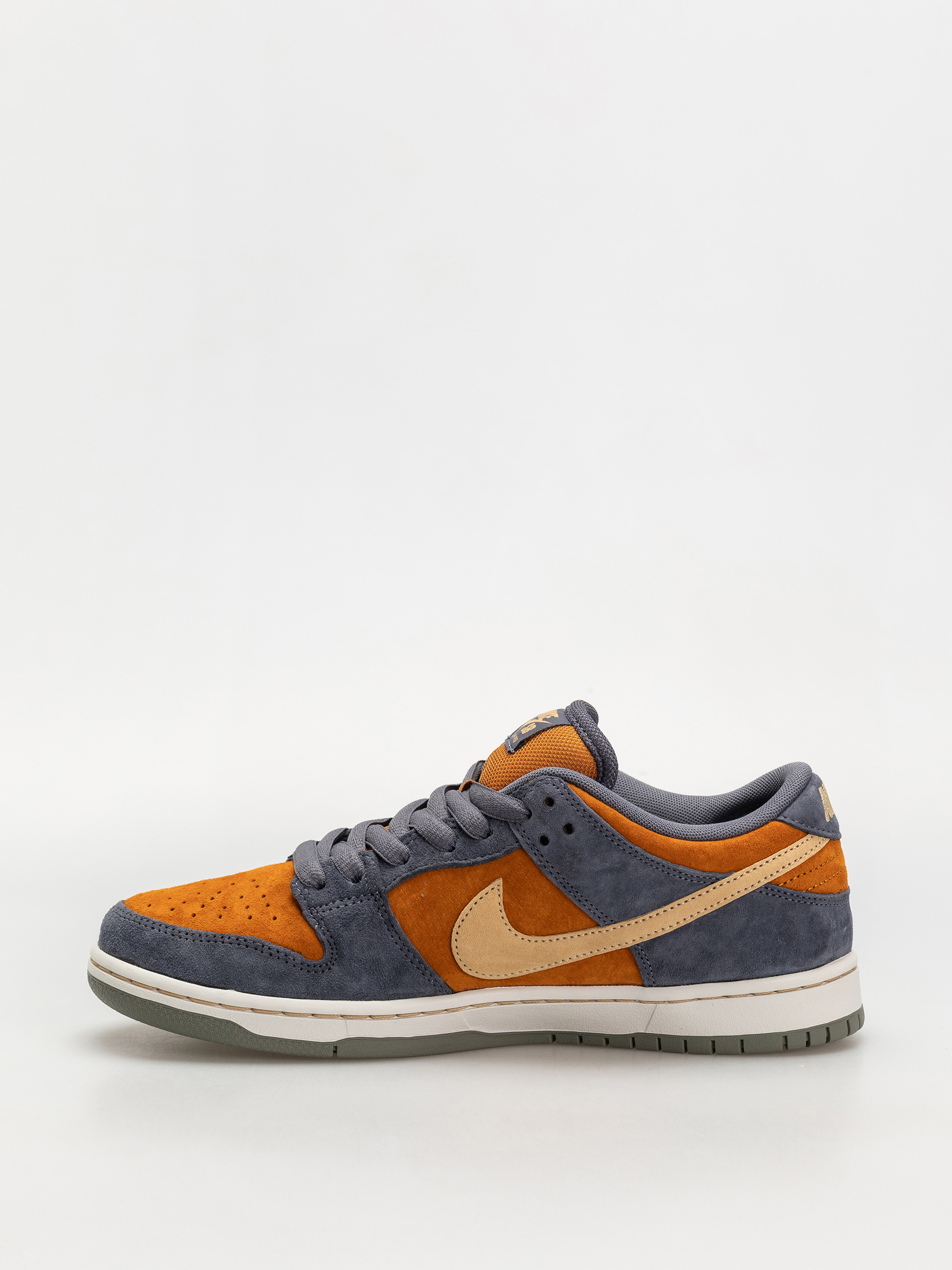Topánky Nike SB Dunk Low Pro (light carbon/sesame monarch summit white)