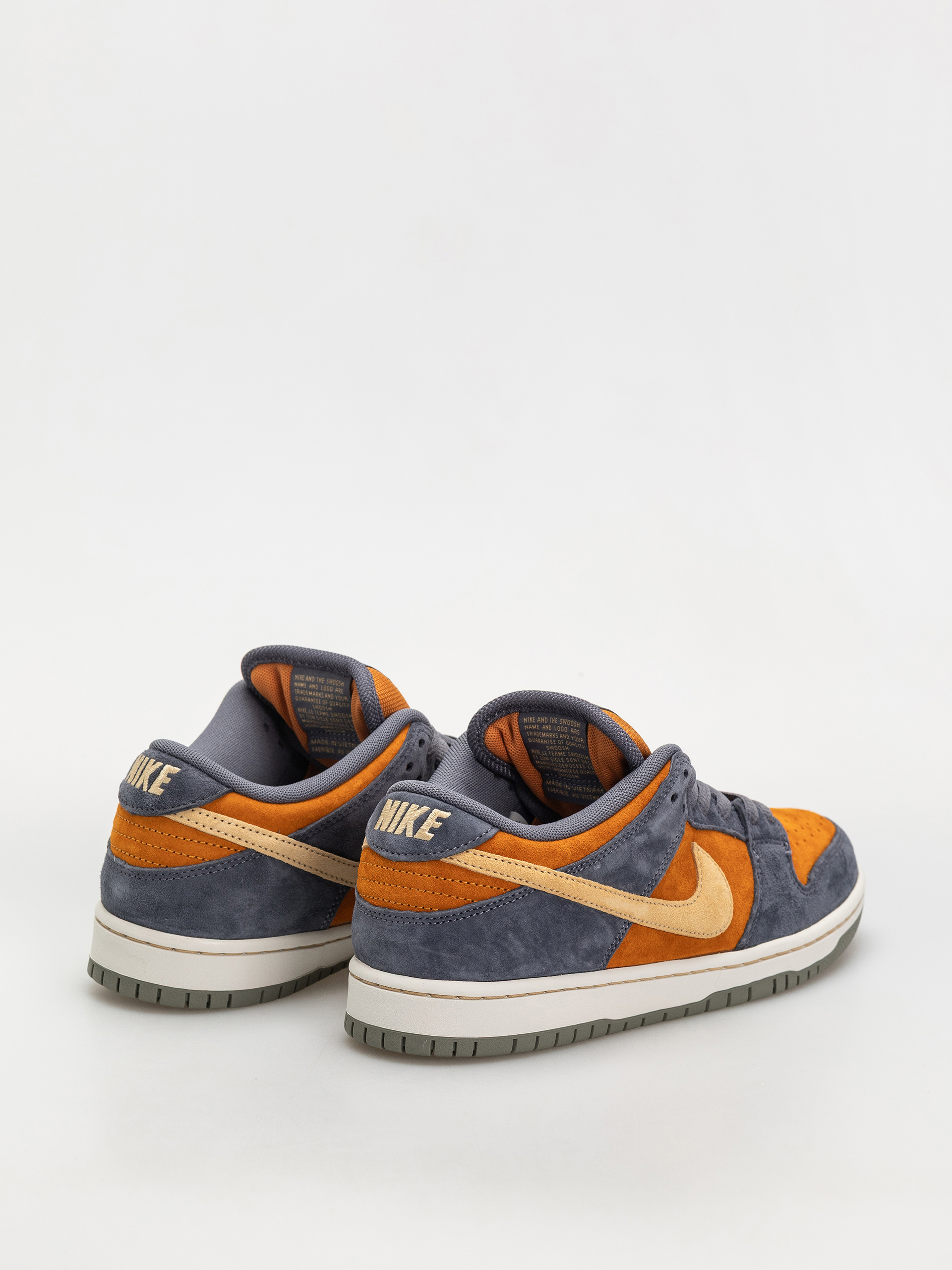 Topánky Nike SB Dunk Low Pro (light carbon/sesame monarch summit white)