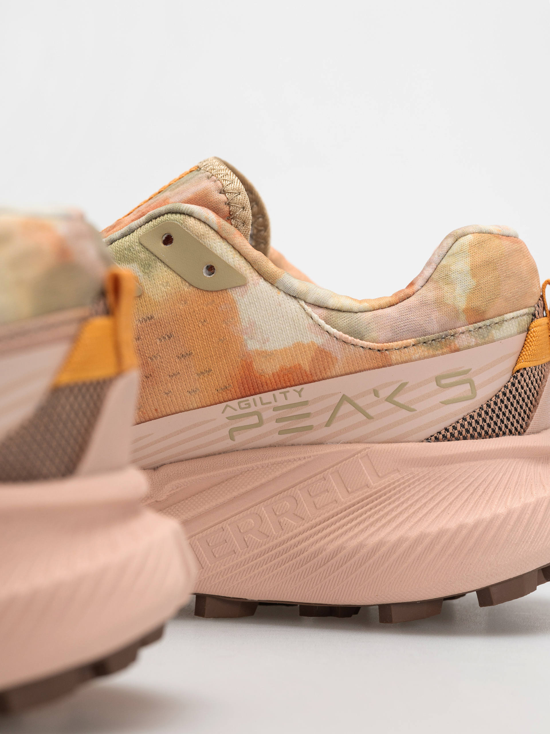 Topánky Merrell Agility Peak 5 Bliss Wmn (powder)