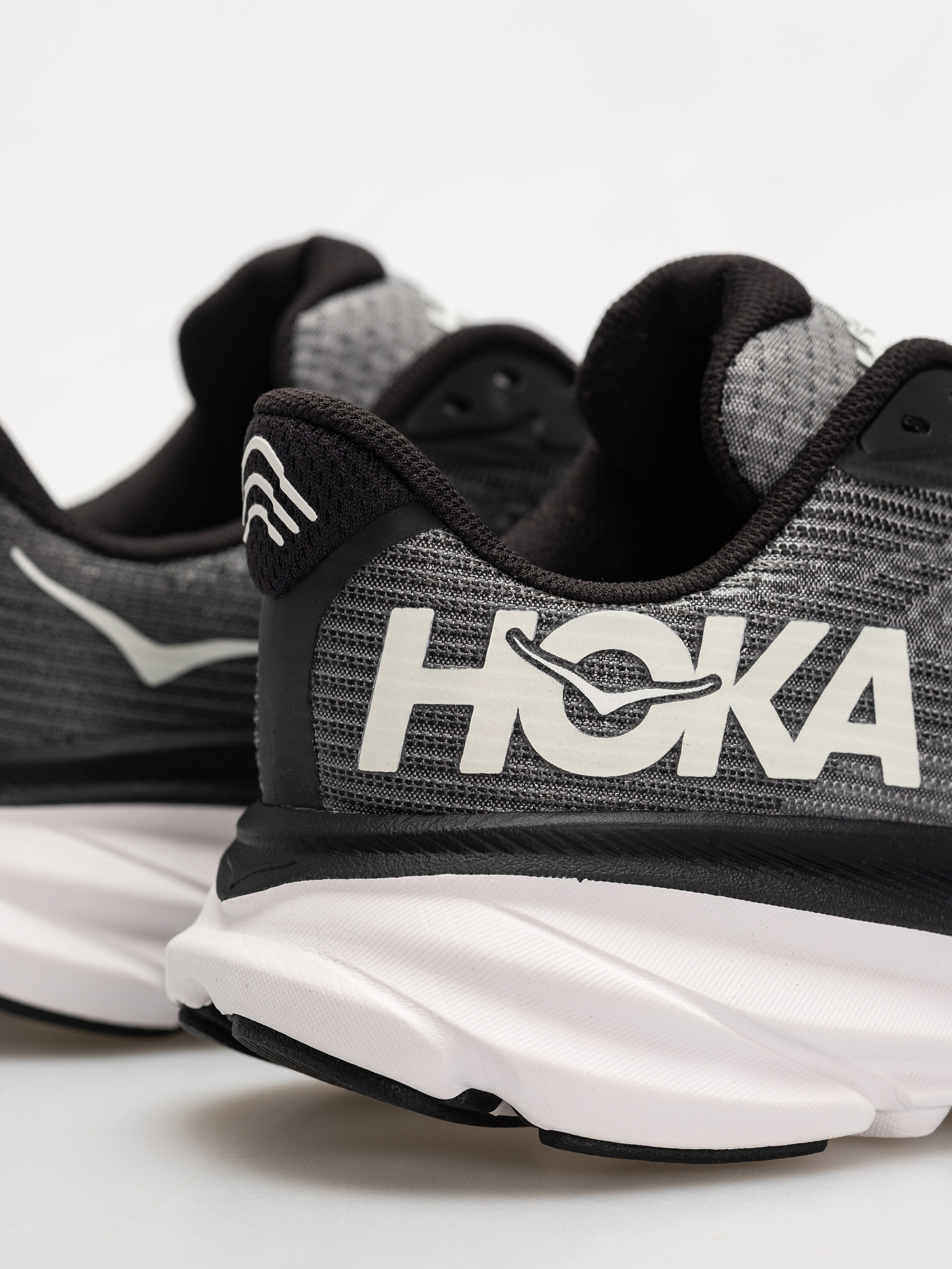 Topánky Hoka Clifton 9 JR (black/white)