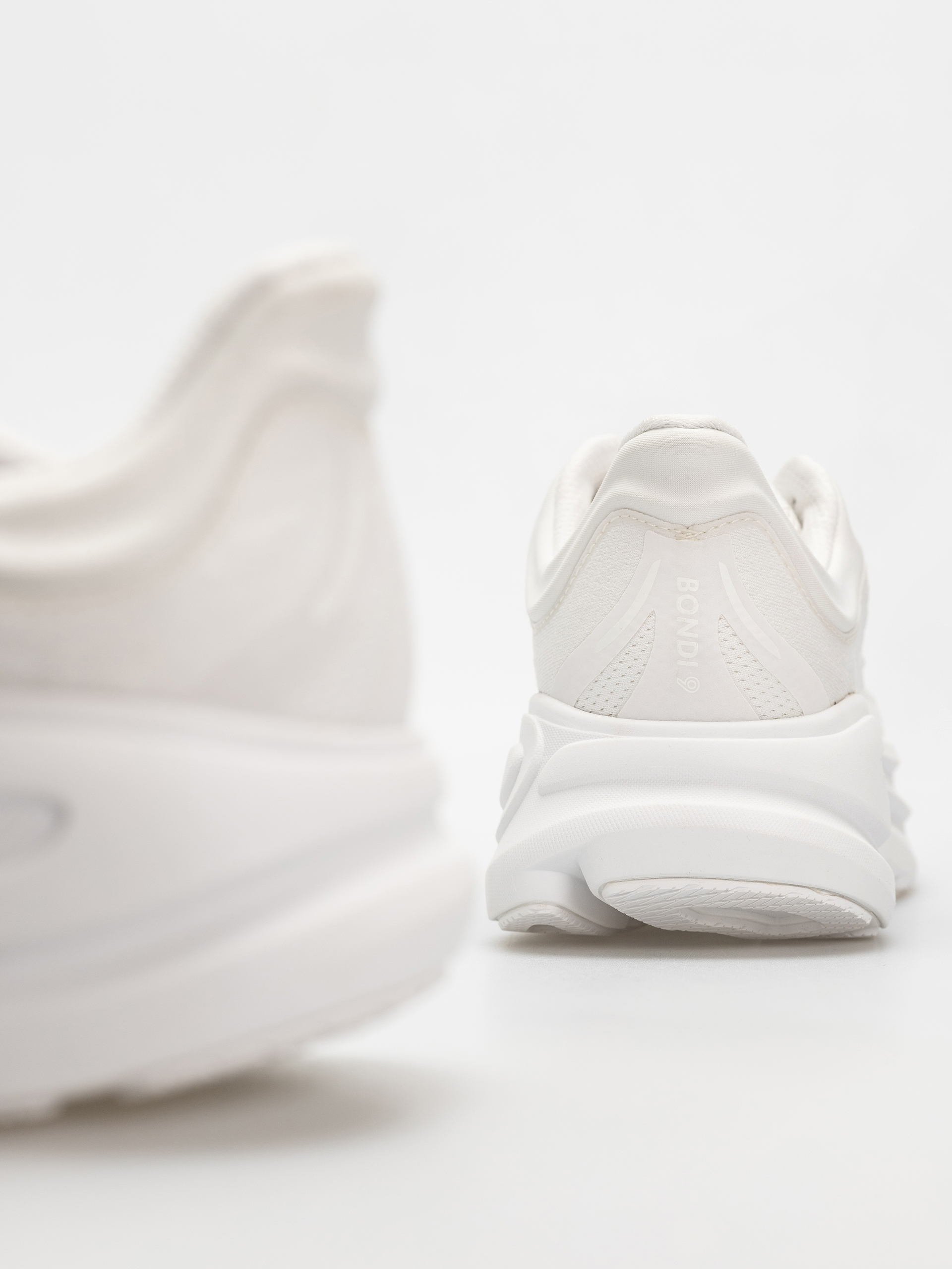 Topánky Hoka Bondi 9 (white/white)