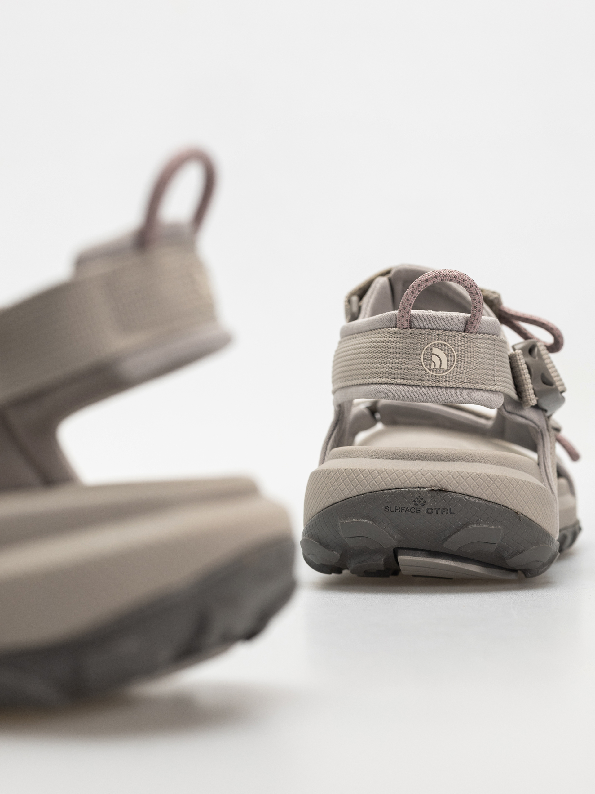 Sandale The North Face Explore Camp Wmn (soap stone/metal pink)