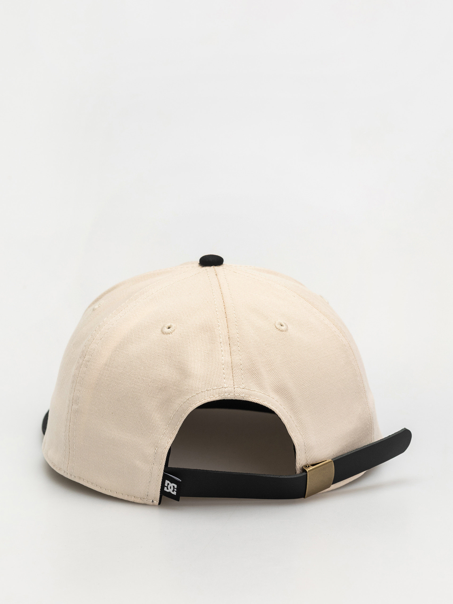 Šiltovka DC Mosh Pit Strapback (lily white/black)