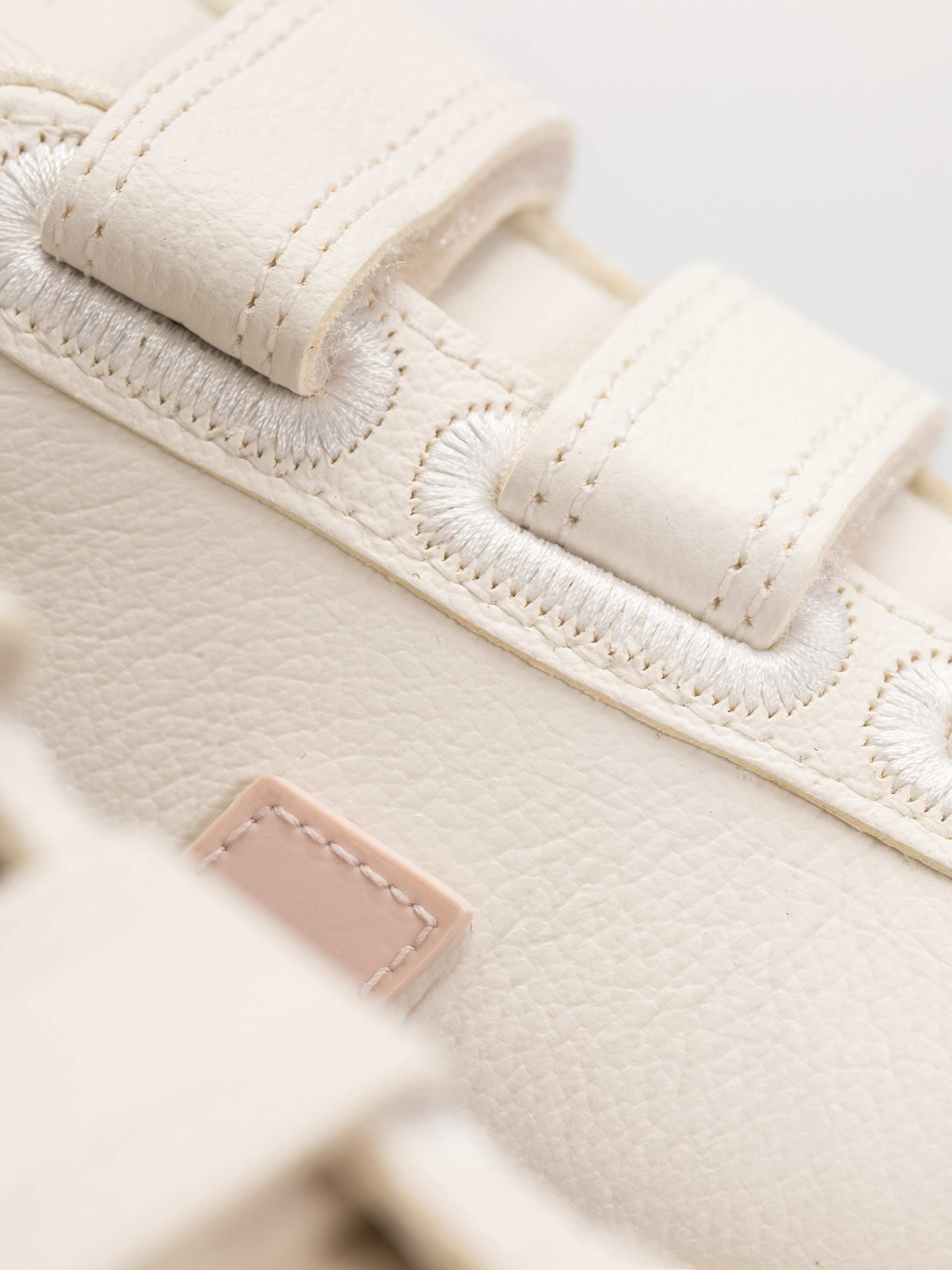 Topánky Veja Recife Logo Wmn (extra white petale)